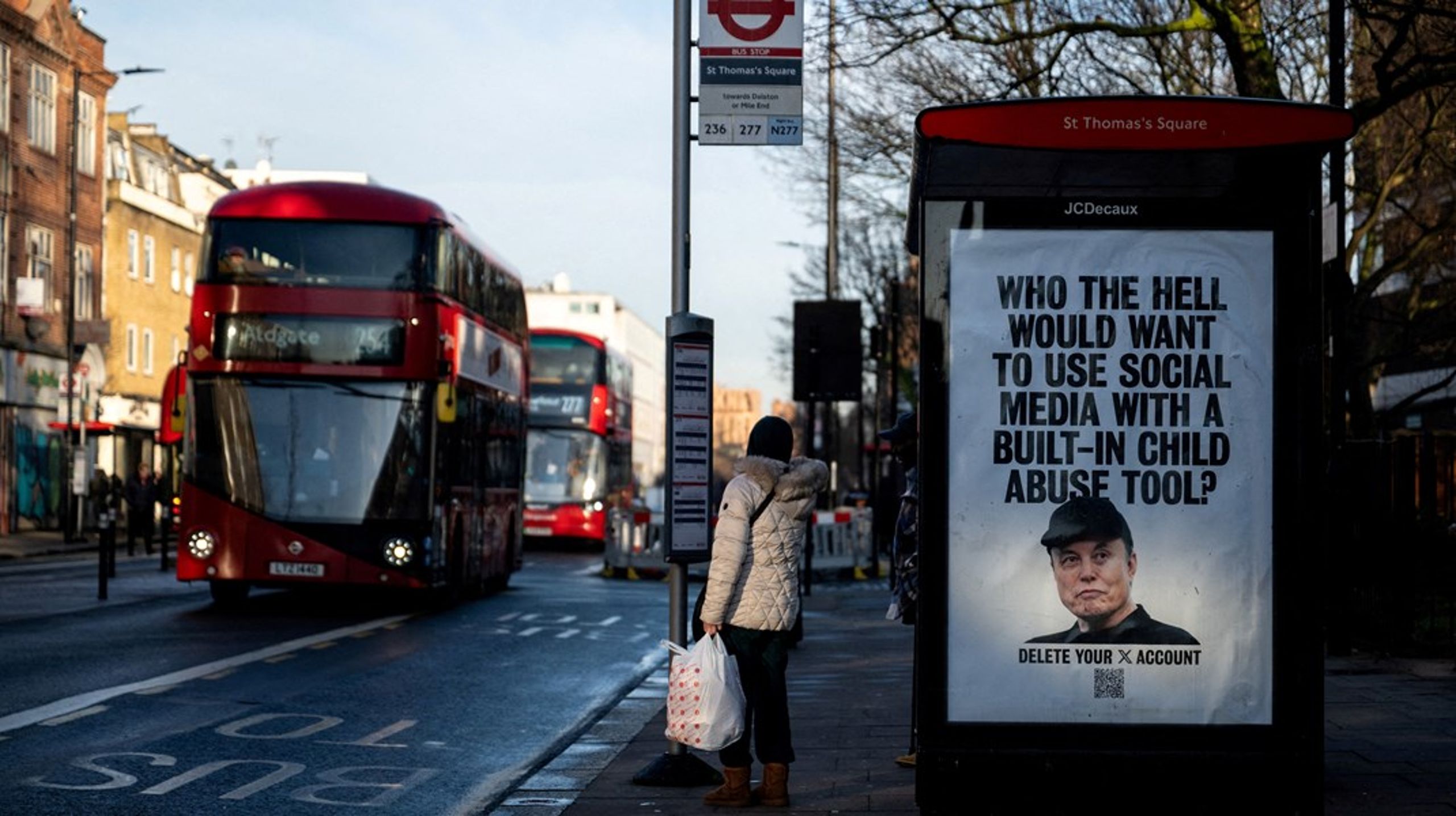 Kritikken har haglet mot Grok og Elon Musk etter at de rett før nyttår lanserte en funksjon som tillot generering av seksualiserte bilder av blant annet barn.&nbsp;