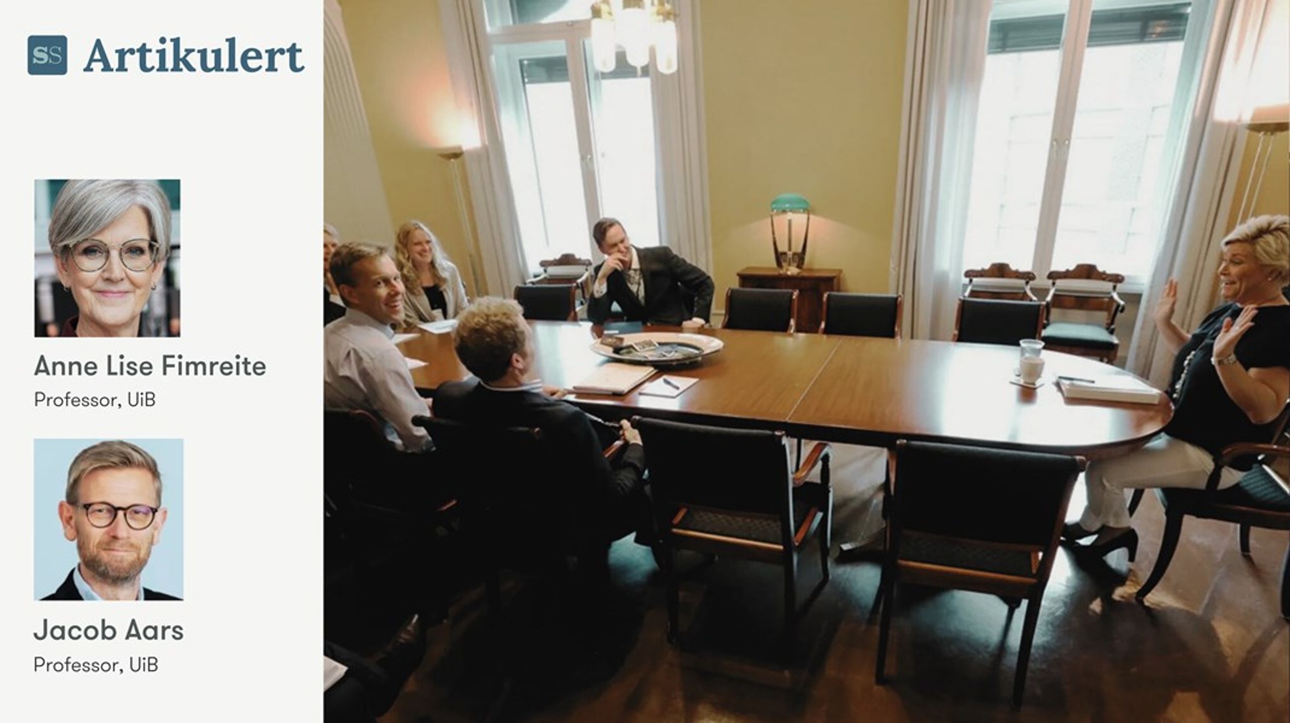 Daværende finansminister Siv Jensen i møte med ansatte i departementet i 2015; FrP-politikeren alene på høyresiden med embetsverket langt til venstre. Om embetsverket her jobber «medstrøms» eller «motstrøms» med politisk ledelse, som artikkelforfatterne diskuterer, er litt uklart siden avstanden er stor, men stemningen tydeligvis god.