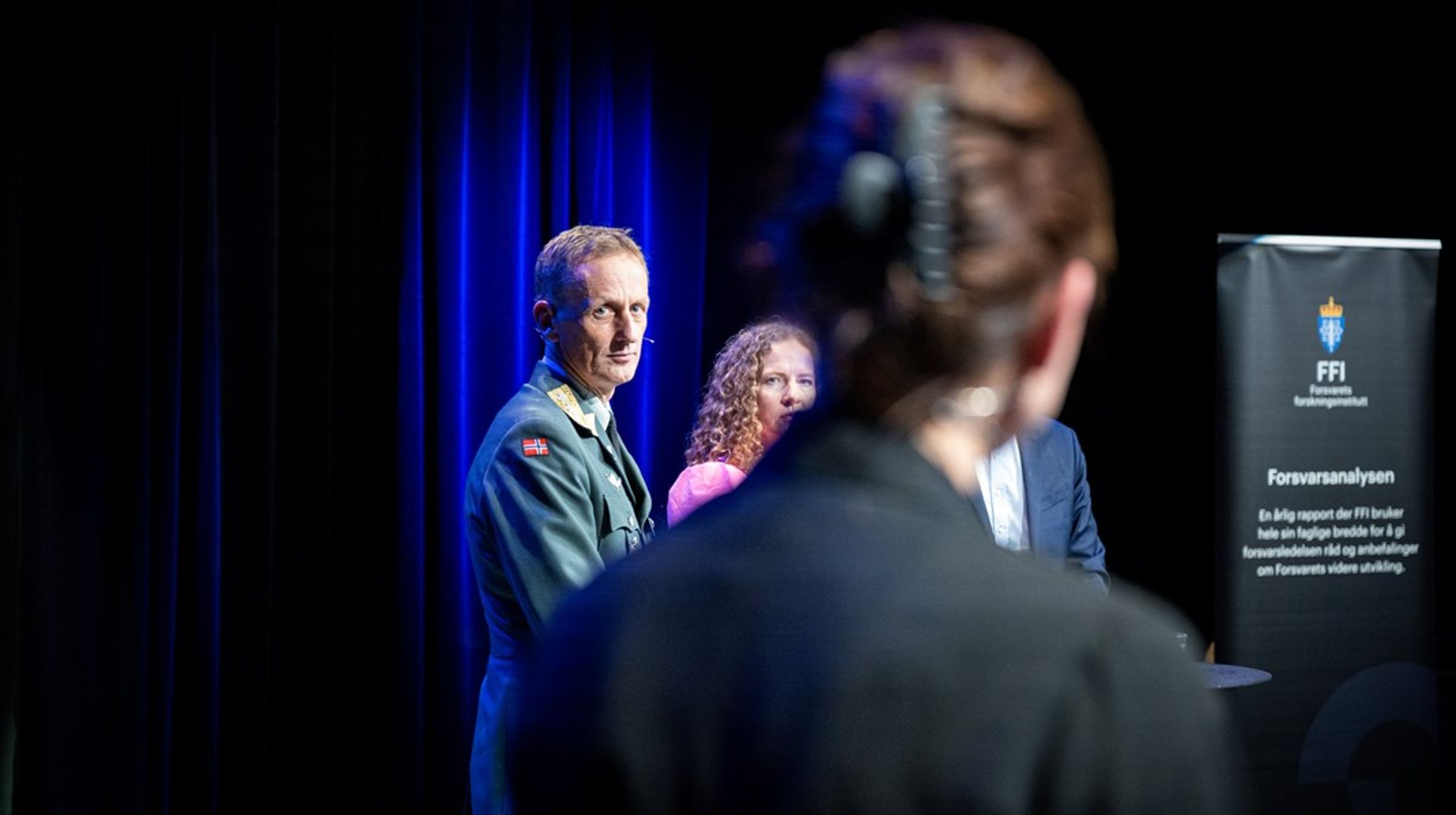 Forsvarssjef Eirik Kristoffersen deltok på presentasjonen av Forsvarsanalysen i fjor. Nå har Forsvaret bestemt at den skal holdes hemmelig.