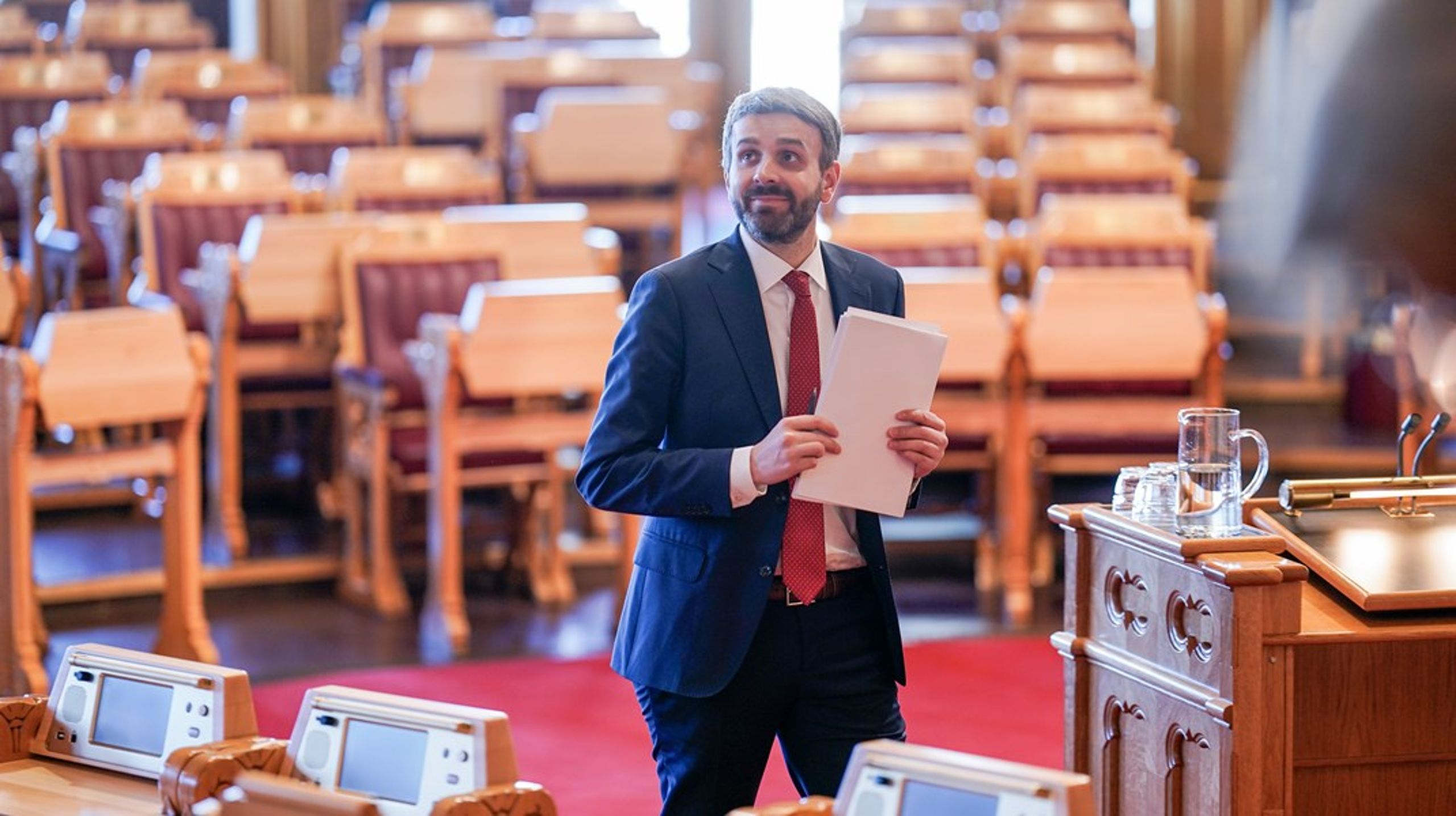 Helse- og omsorgsminister Jan Christian Vestre må møte i Stortinget denne uken for en interpellasjon om det norske atomavfallet.