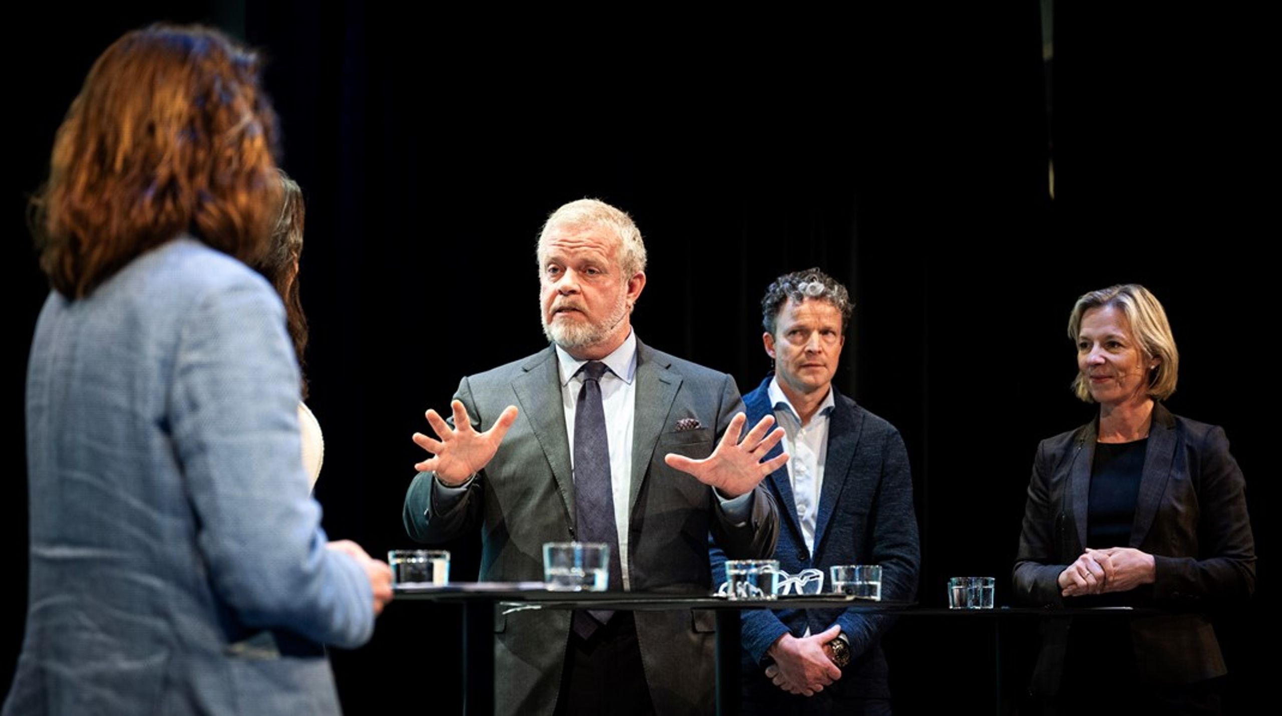 Advokat Jon Wessel-Aas etterlyser offentlig statistikk over PSTs bruk av skjulte tvangsmidler.