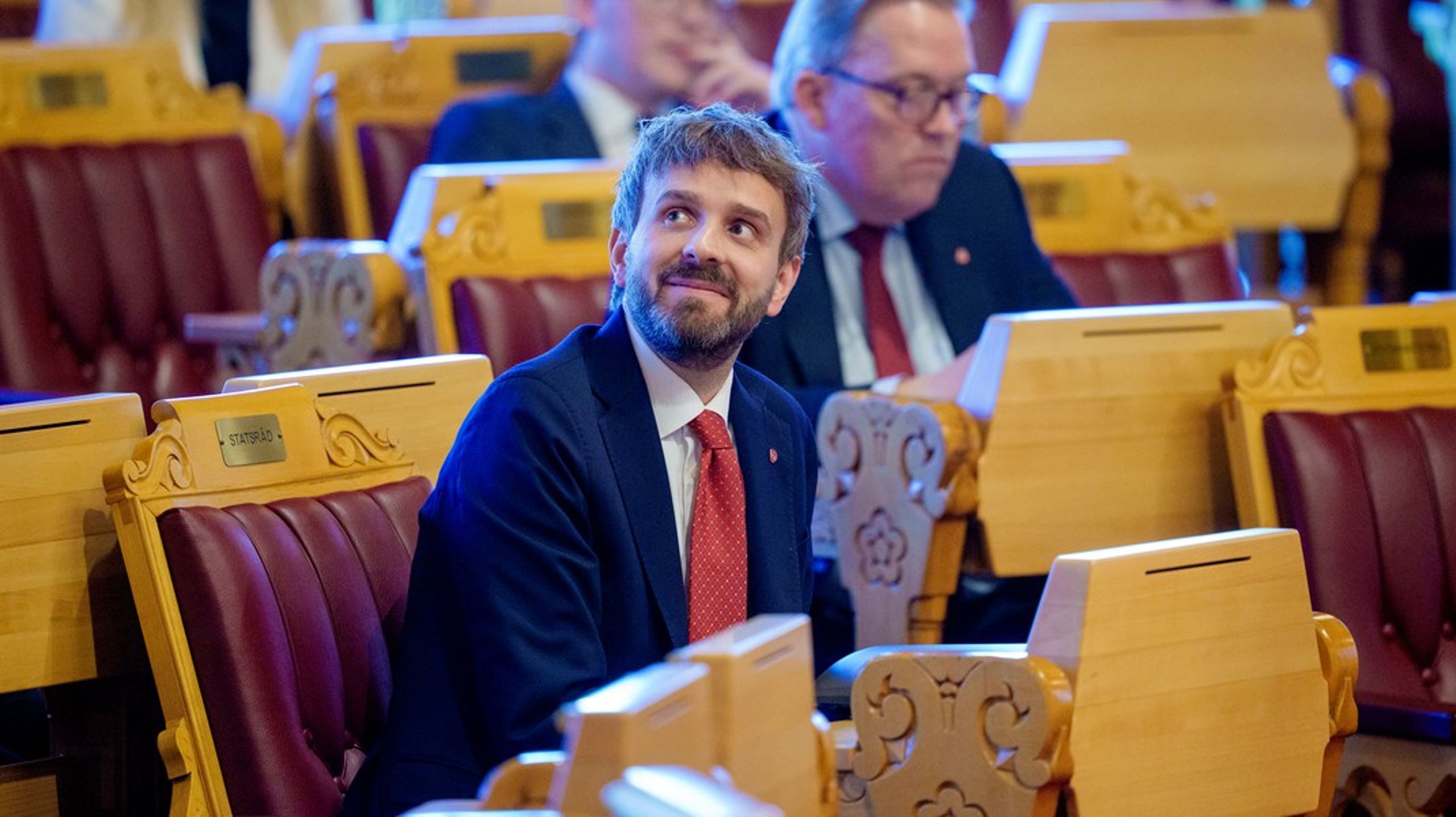 Helse- og omsorgsminister, Jan Christian Vestre (Ap), sier det ikke er hans eller departementets rolle å blande seg inn i hvem som oppnevnes til styremedlemmer i helseforetakene.