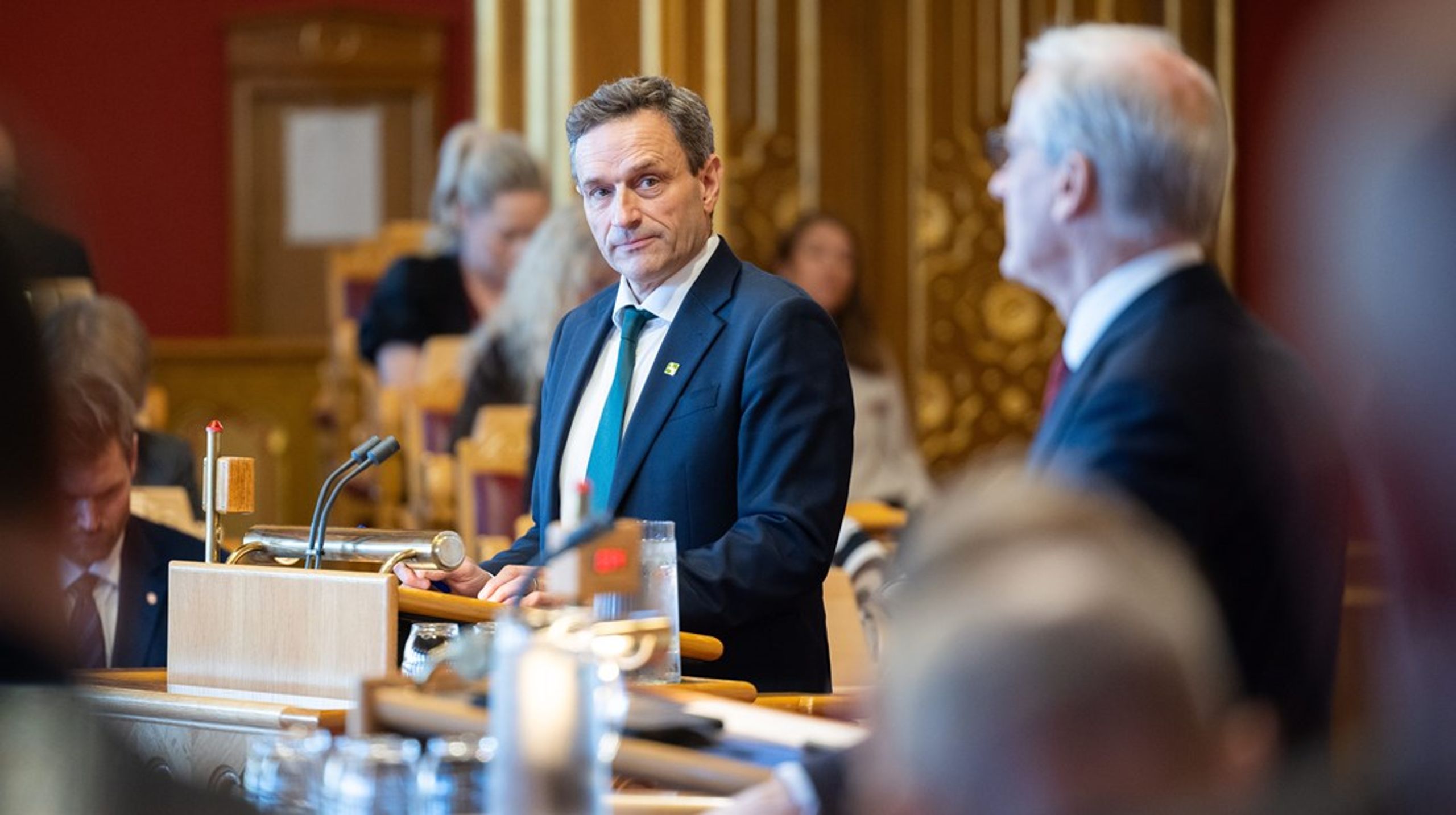 Arild Hermstad samler partiet sitt til landsmøte. Der vil han ha gjennomslag for å kaste amerikanske teknologiselskaper på dør.