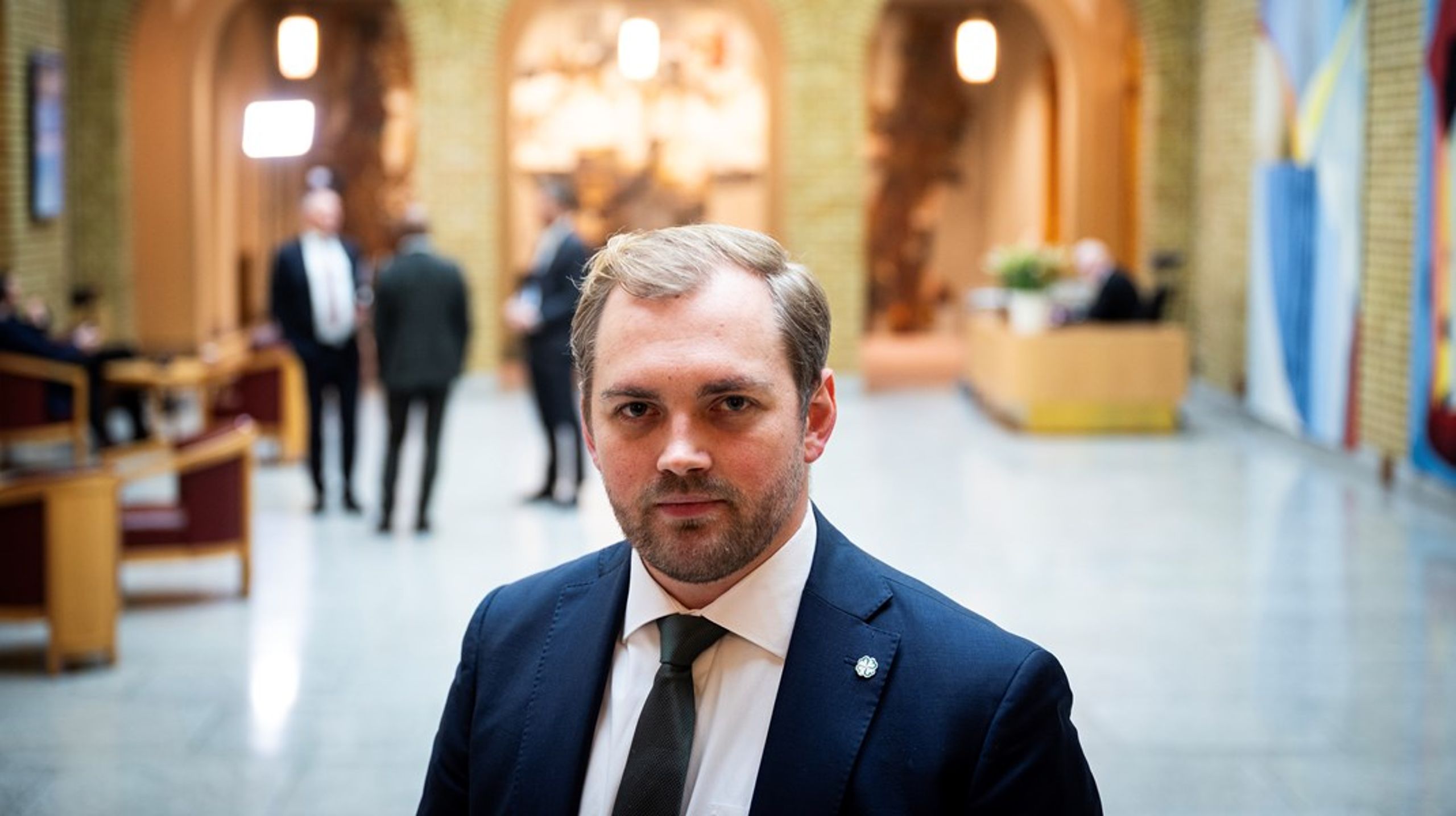 Stortingsrepresentant Bent-Joacim Bentzen (Sp) kritiserer regjeringens forslag til justert langtidsplan.