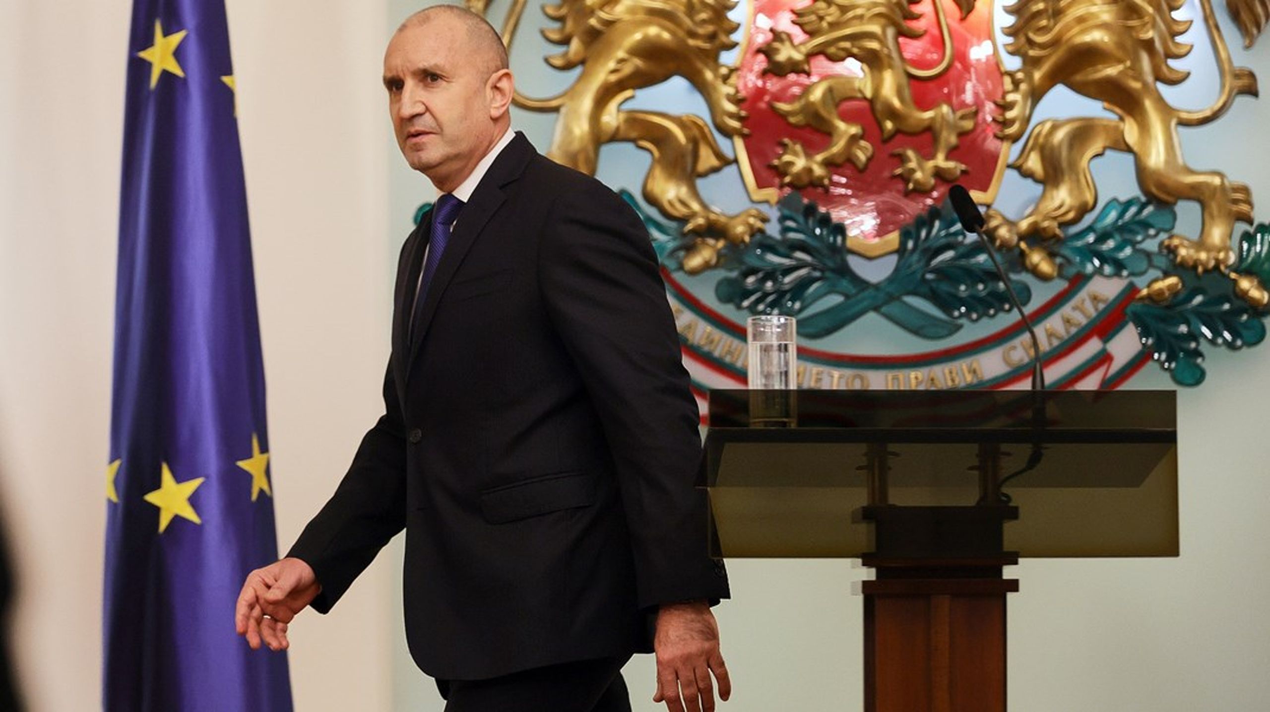 Rumen Radev trakk seg som president i Bulgaria for å stille som statsministerkandidat i nyopprettet parti. Søndag vant han valget med klar margin.&nbsp;