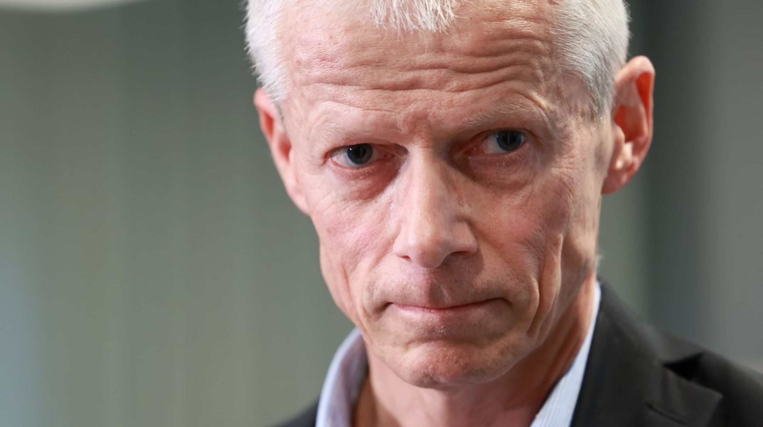 Hans Christian Holte forteller om hva som ligger bak at han ble sparket som Nav-sjef i podkast.