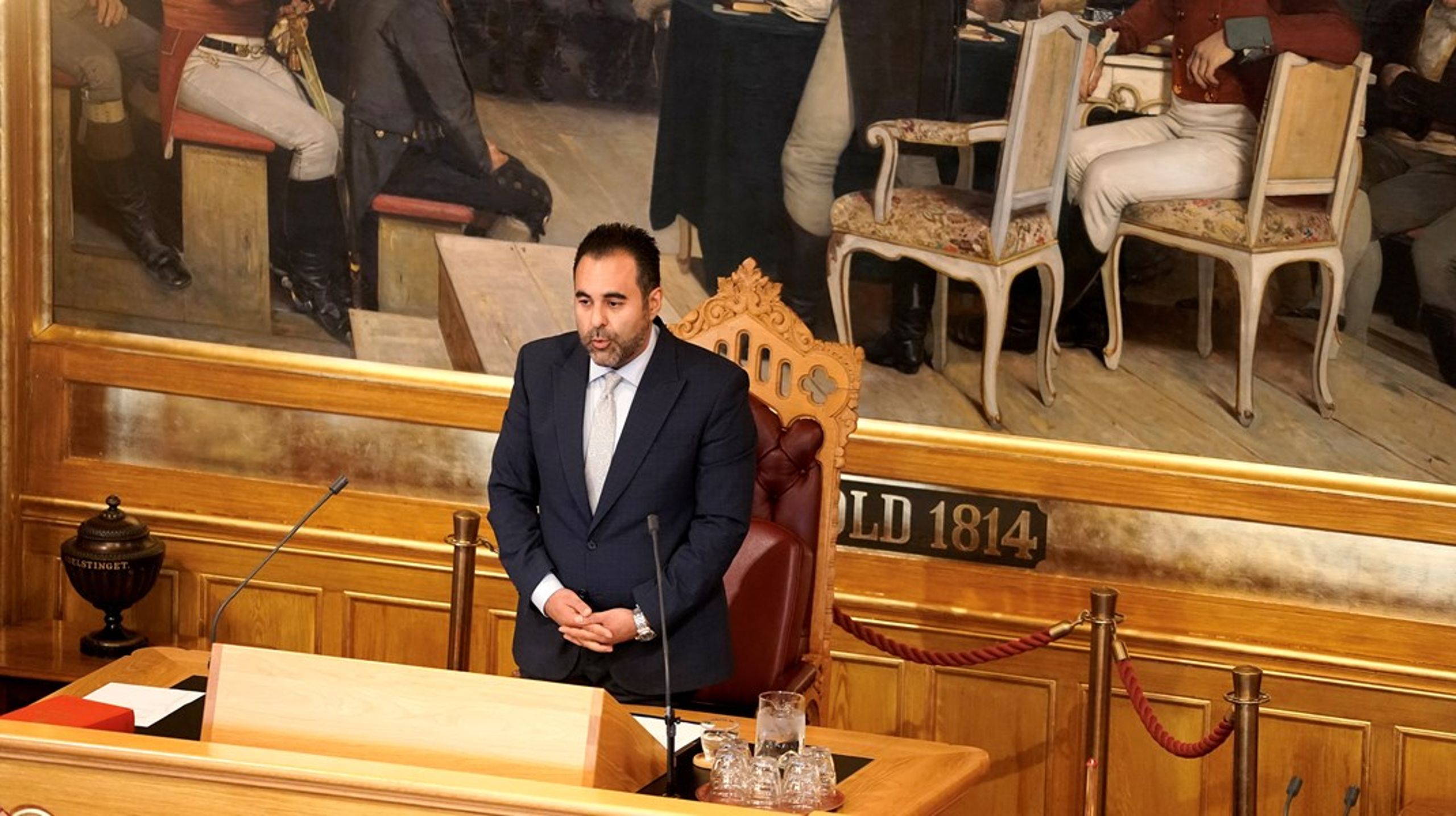 Stortingspresident Masud Gharahkhani skal representere Norge på et toppmøte om Ukraina.