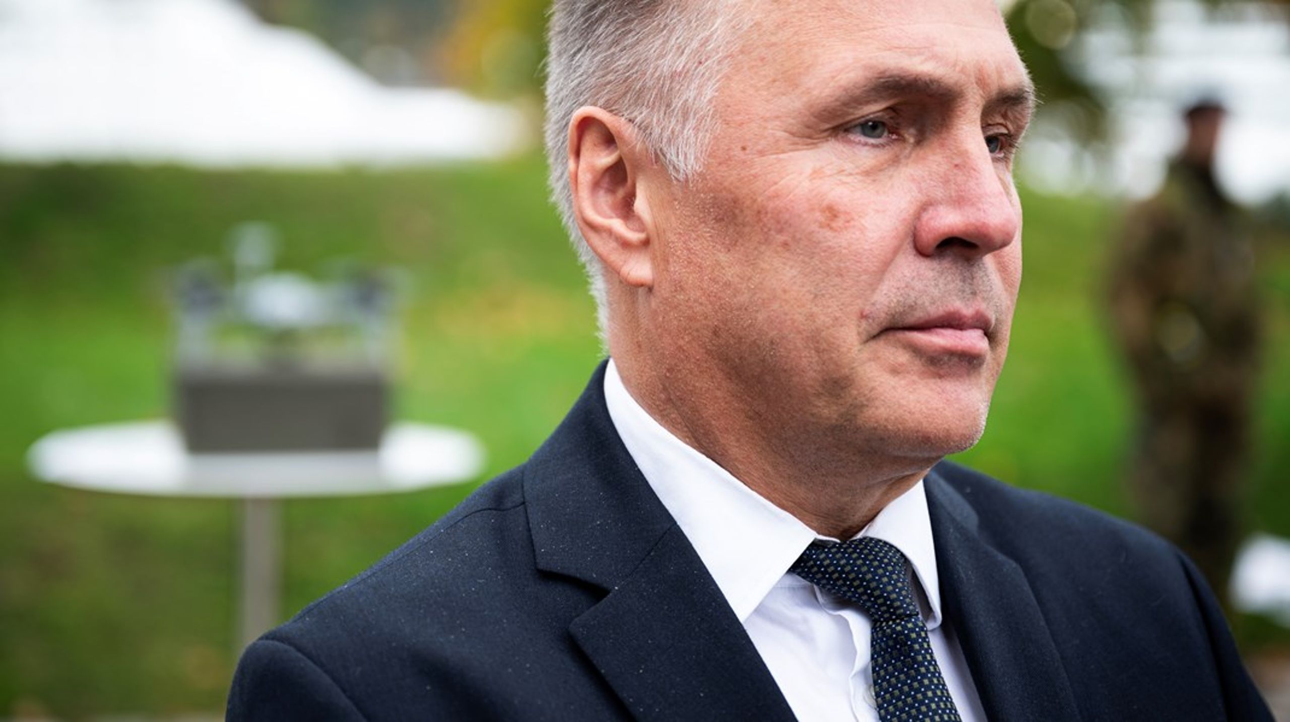 Forsvarsminister Tore O. Sandvik (Ap) skal legge fram regjeringens dronestrategi.