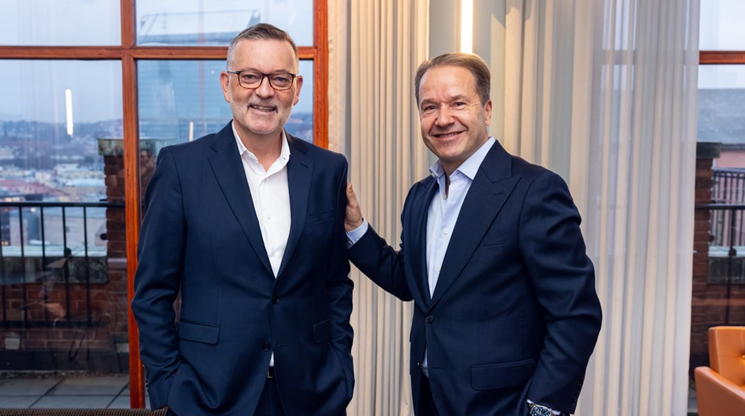 Jan-Erik Larsen, partner og daglig leder i Kruse Larsen, sammen med Lars Erik Grønntun, styreleder i Paritee.