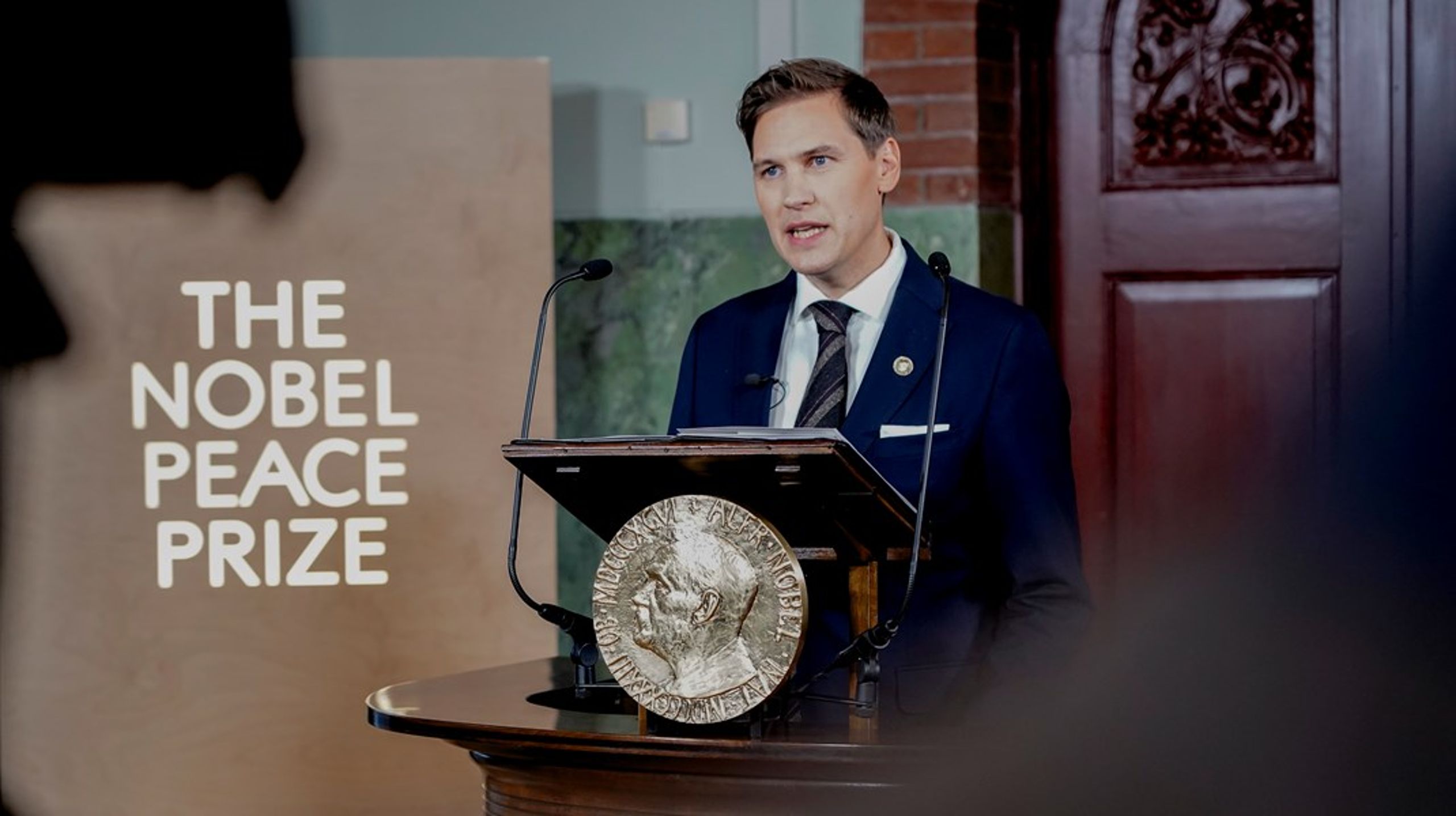 Nobelkomiteens leder, Jørgen Watne Frydnes, kunngjorde i oktober at det er&nbsp;Venezuelas opposisjonsleder María Corina Machado som får Nobels fredspris for 2025.&nbsp;