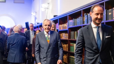 Tore Godal hedres av WHO