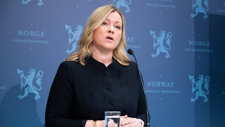 Avdelingsdirektør går fra forsvar til arbeid