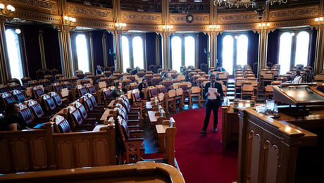 På innsiden av Senterpartiets spørretimedrama: «Ny plan igjen :)»