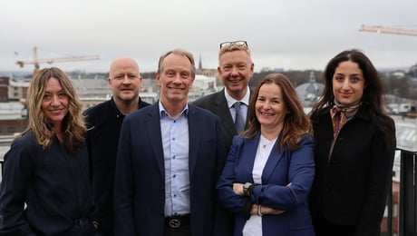 Pfizer-topp begynner i First House etter nedbemanning