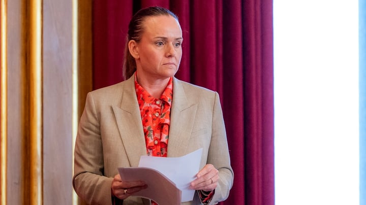 Ba om blå resept for hormonbehandling av overgangsplager: – Kvinner har ventet lenge nok, sier Høyre