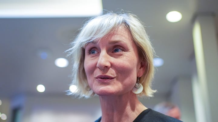 – Det er ikke trygg styring å bare sitte på hendene sine