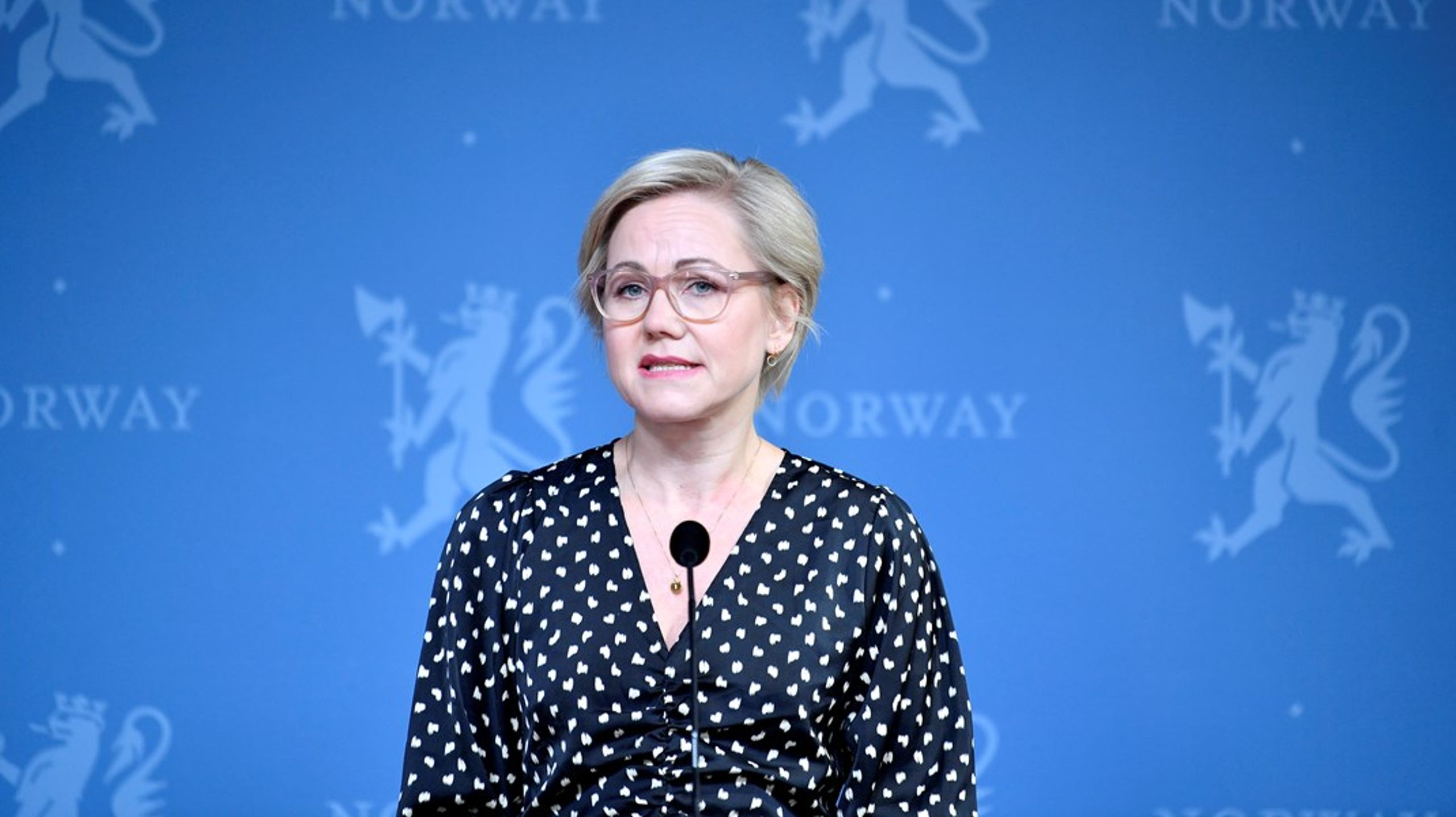 Helse- og omsorgsminister Ingvild Kjerkol har fått en omfattende rapport om de sosiale ulikhetene i helse i Norge. Hun lover at det vil komme tiltak i folkehelsemeldingen, som legges frem 31. mars.