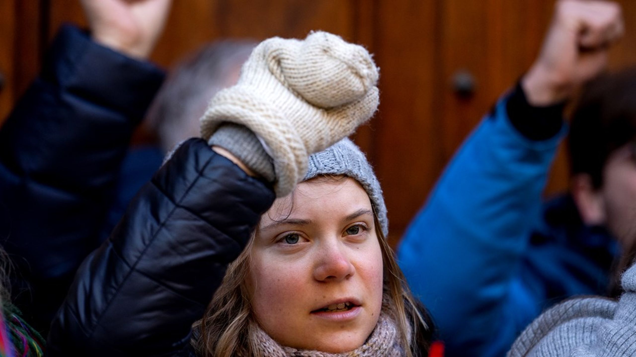 Den svenske klimaaktivisten Greta Thunberg blir æresdoktor i teologi ved Helsingfors universitet. Her er hun fotografert i Fosen-aksjon utenfor Olje- og energidepartementet i Oslo.