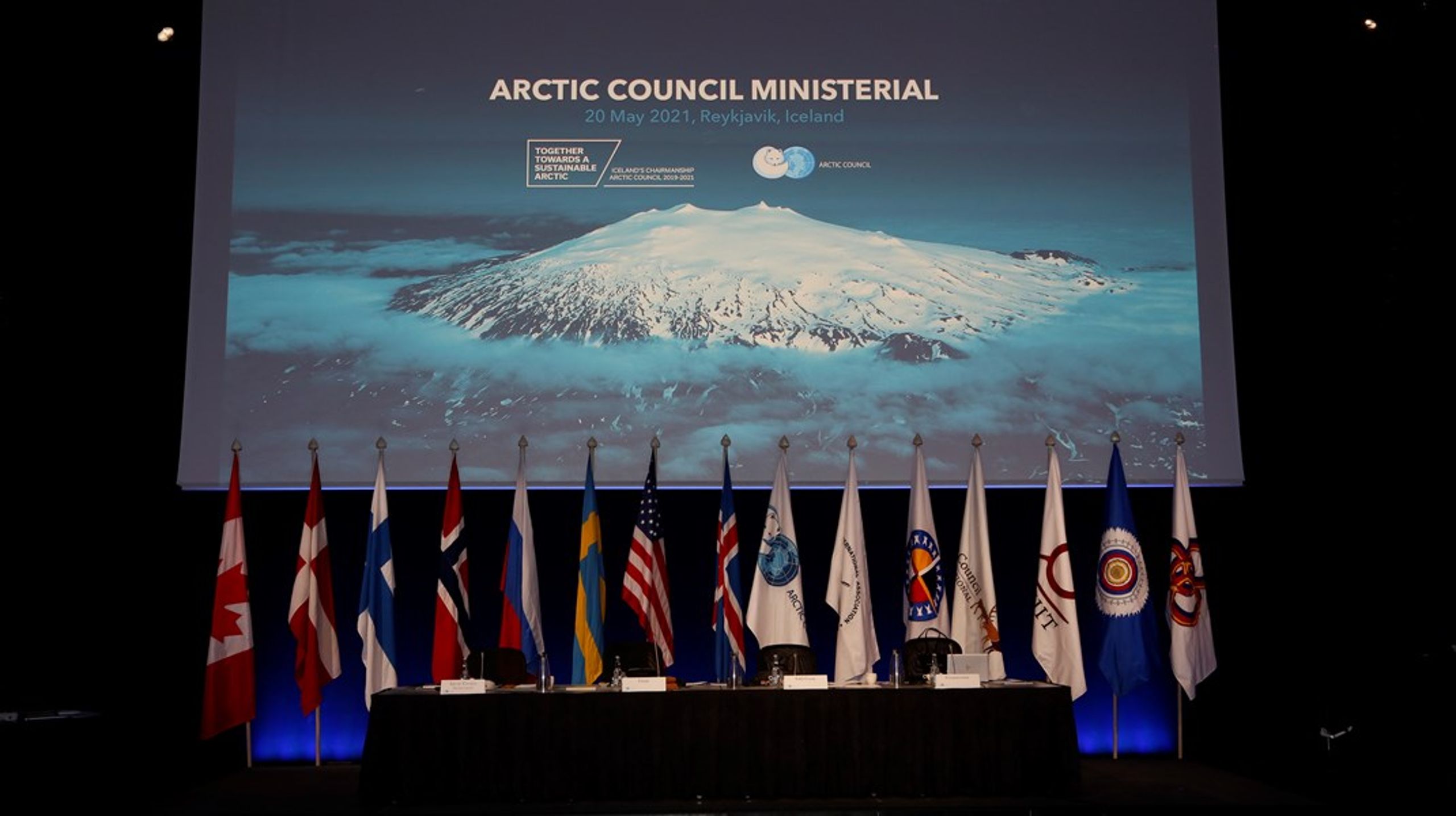 − Arktisk Råd overlever så lenge som begge sidene føler at det er verdifullt å fortsette å opprettholde det formelle samarbeidet, sier&nbsp; Rasmus Gjedssø Bertelsen, professor ved Norges Arktiske Universitet i Tromsø.