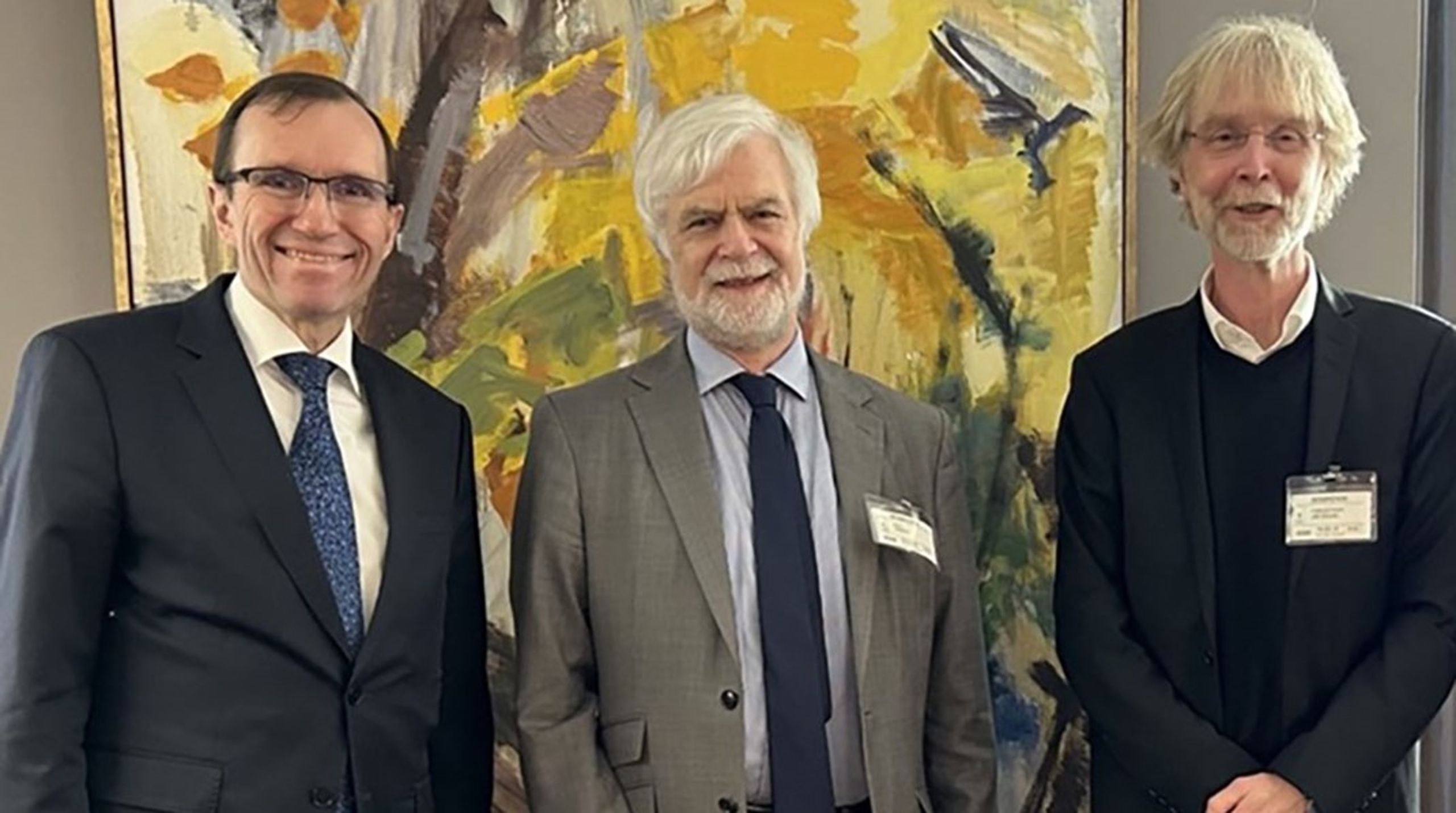 Klima- og miljøminister Espen Barth Eide sammen med Jim Skea (i midten) og Jan S. Fuglestvedt.