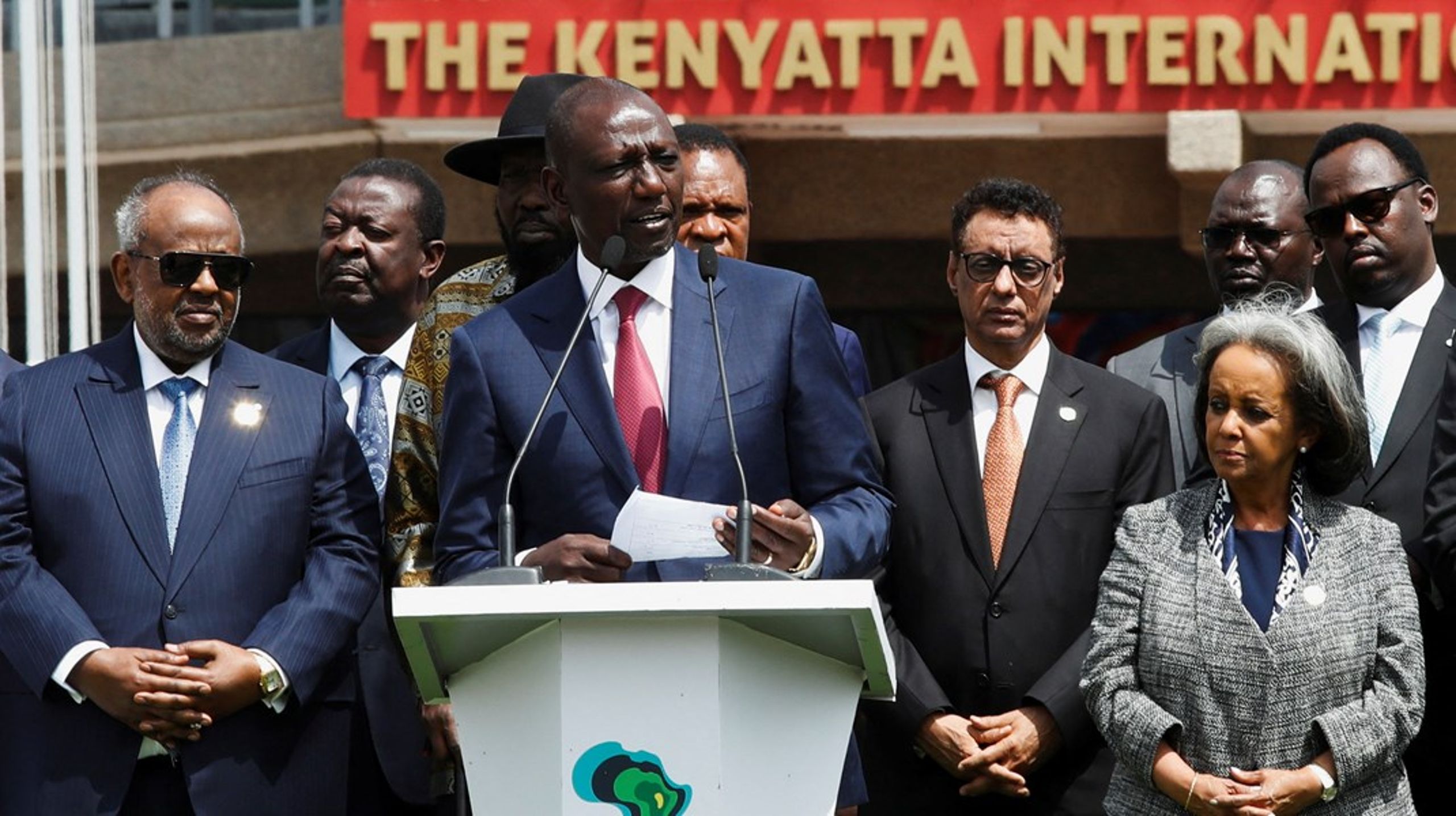 På klimatoppmøtet Africa Climate Summit 2023 ble Kenyas president William Ruto og øvrige statsledere fra det afrikanske kontinentet enige om å fortsette å holde toppmøter annethvert år. Landene oppfordrer også verdens ledere til å vurdere en global karbonskatt på handel med fossilt brensel, maritim transport og luftfart.