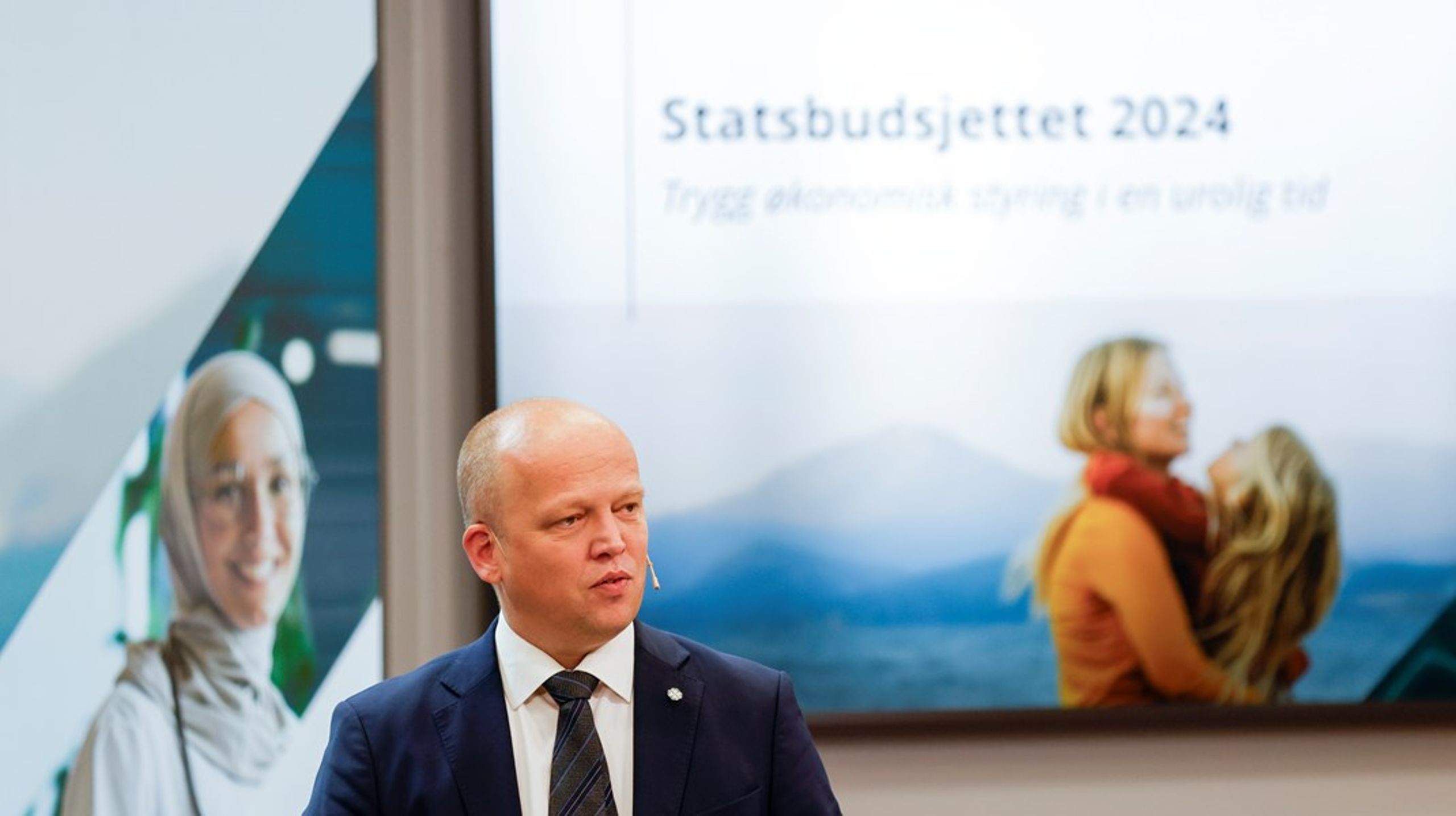 Finansminister Trygve Slagsvold Vedum la fredag frem sitt andre statsbudsjett.