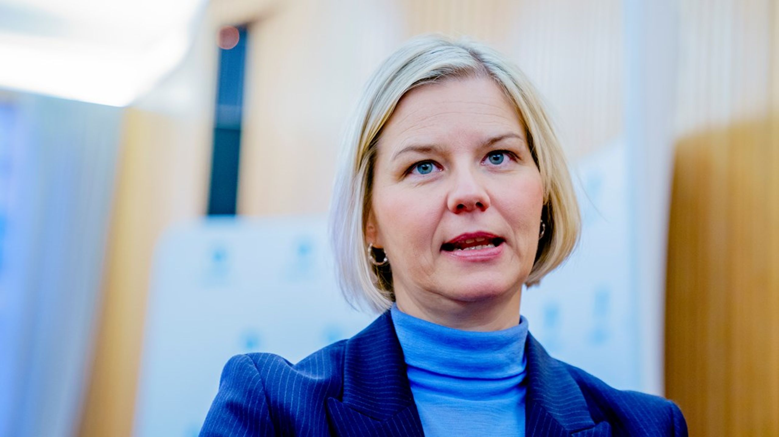 Venstre-leder Guri Melby presenterte partiets alternative statsbudsjett tirsdag. Hun vil blant annet bruke mer penger på kvinnehelse.