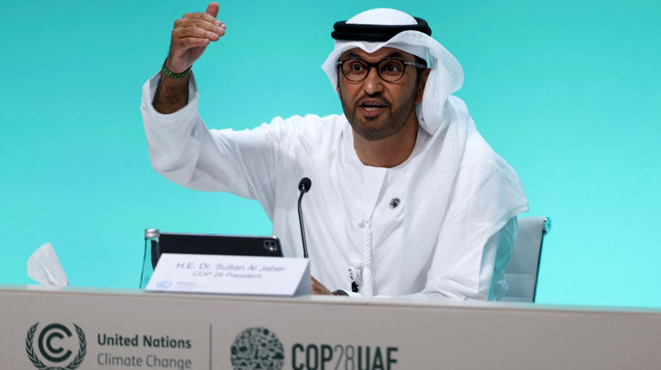 COP28-president Sultan Al Jaber annonserte torsdag at klimatoppmøtet hadde levert historie da de vedtok et nytt tap og skade-fond på møtets første dag.