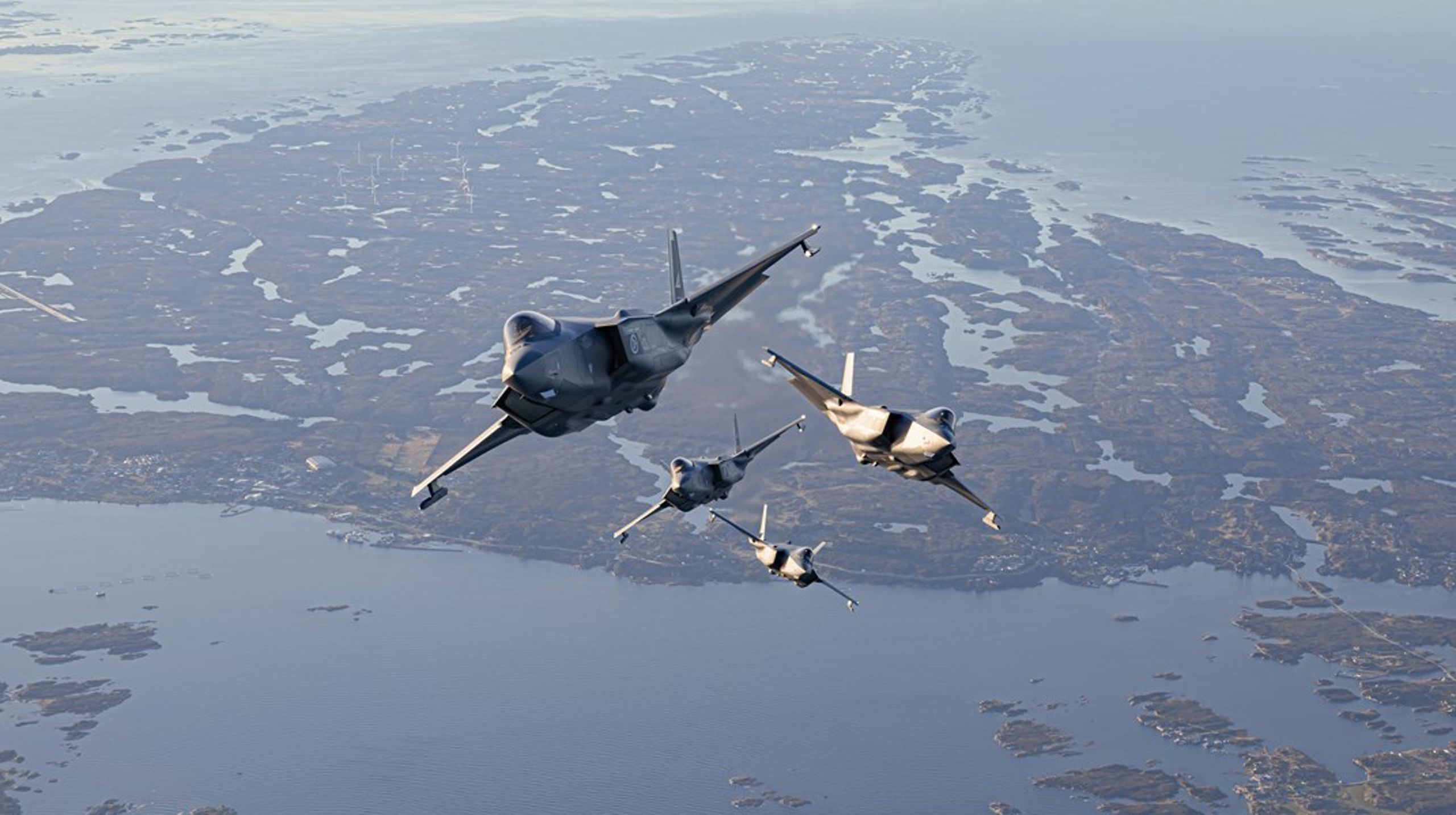 F-35 vil ikke oppnå stortingsvedtaket om full operativ evne i 2025, konkluderer Riksrevisjonen i en ny undersøkelse.