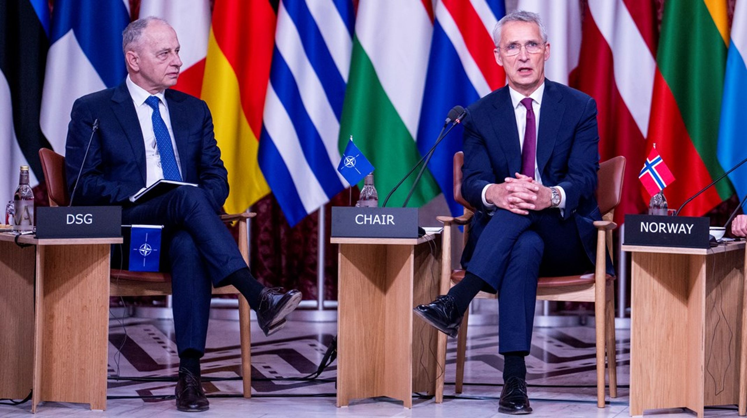 Natos visegeneralsekretær&nbsp;Mircea Geoană og generalsekretær Jens Stoltenberg får mer å rutte med i 2024.&nbsp;