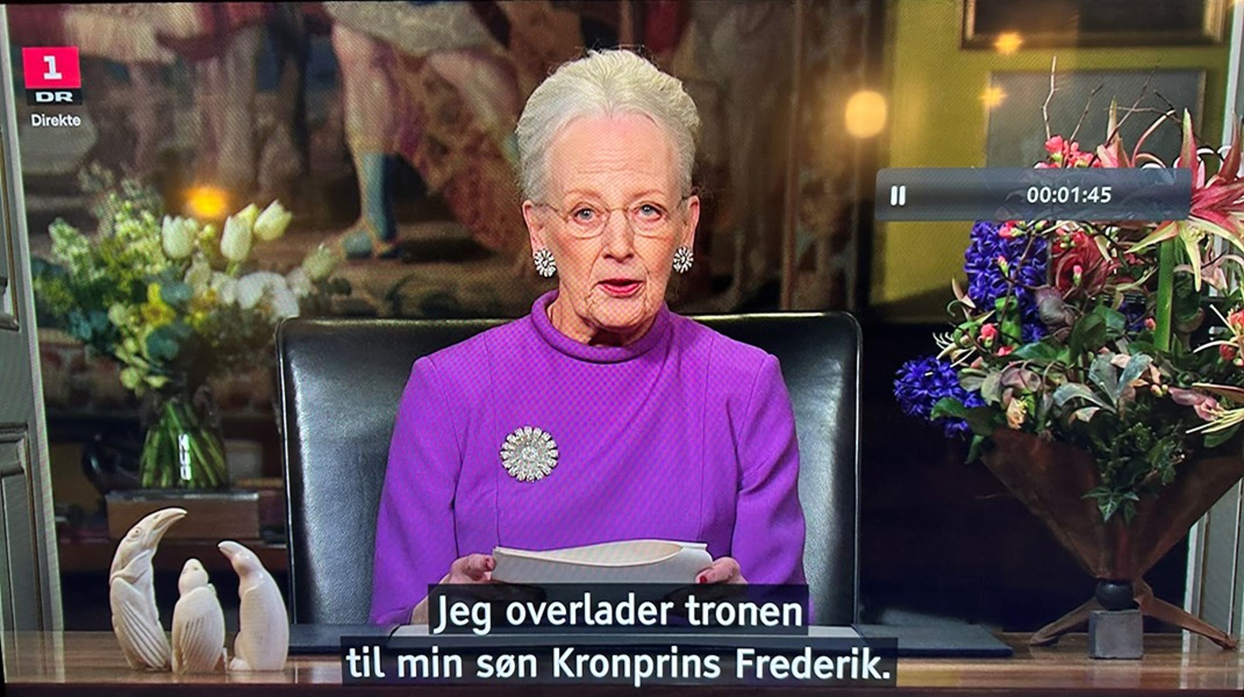 Dronning Margrethe av Danmark meldte nyttårsaften at hun abidserer etter over femti år på tronen.&nbsp;