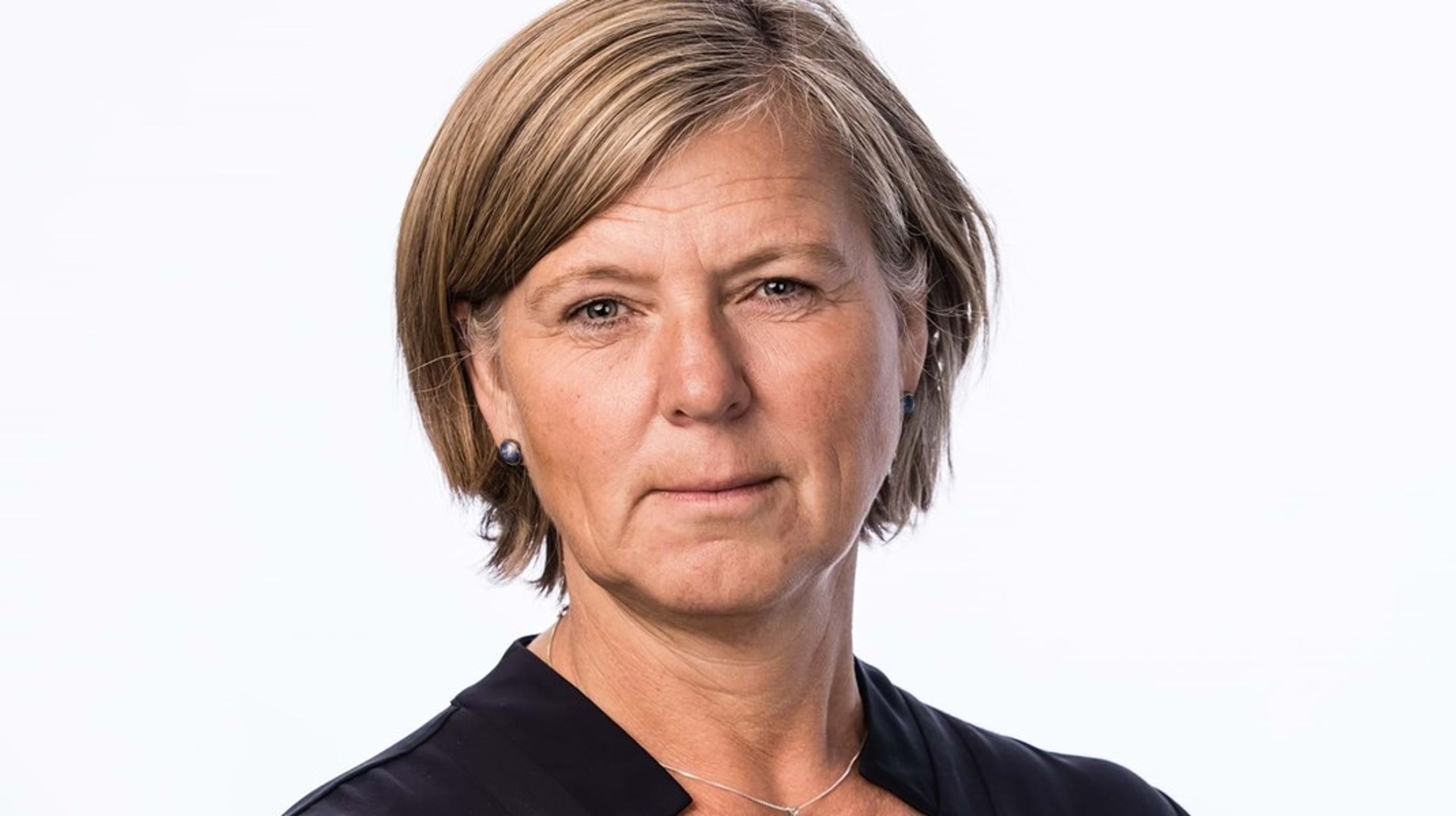 President i Legeforeningen, Anne-Karin Rime, mener det er uforståelig at helsemyndighetene ennå krever dobbel turnustjeneste for leger med dansk medisinutdanning.
