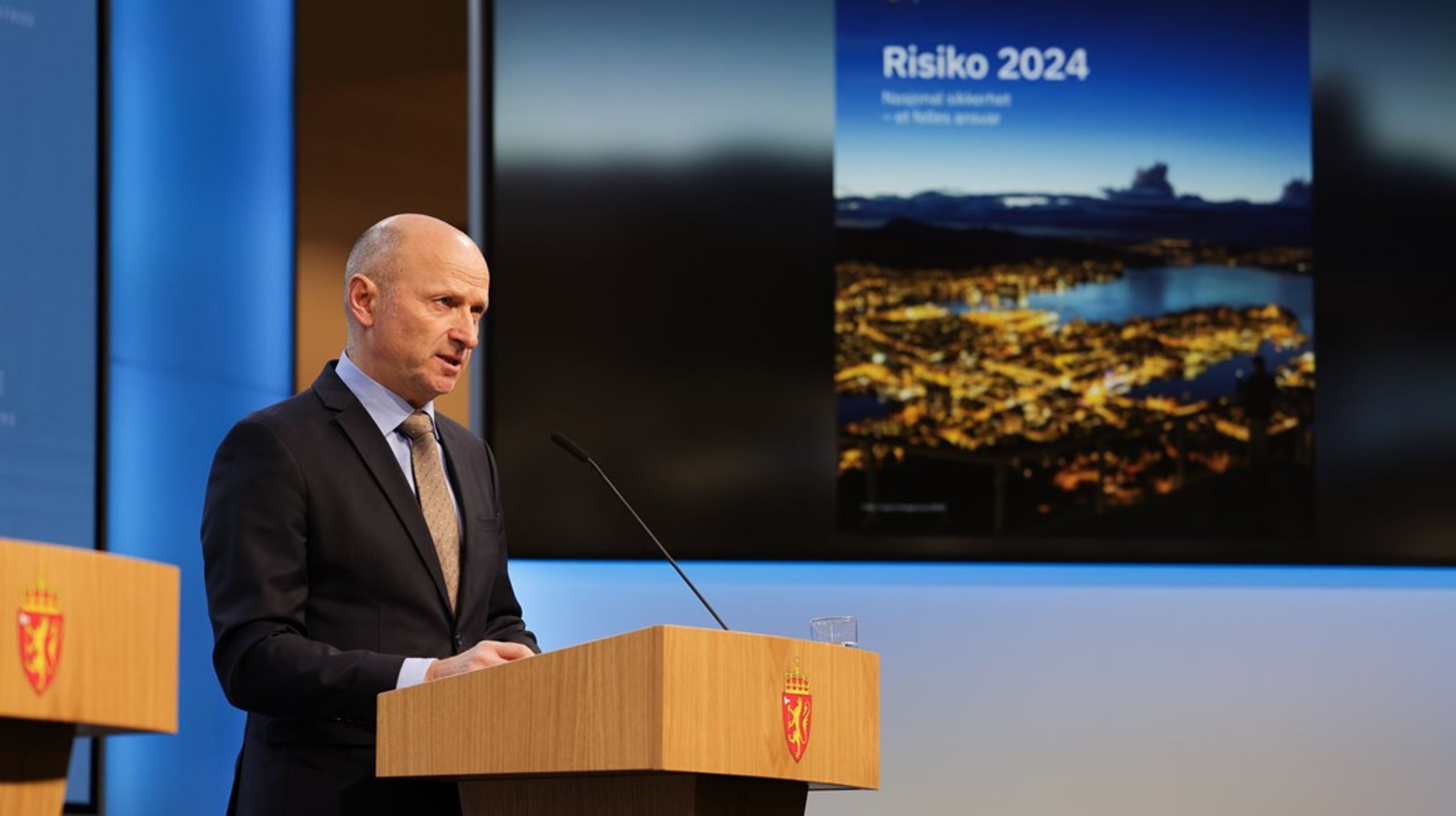 Nasjonal sikkerhetsmyndighet (NSM), her ved midlertidig direktør Lars Christian Aamodt, avholder Sikkerhetskonferansen 2024.