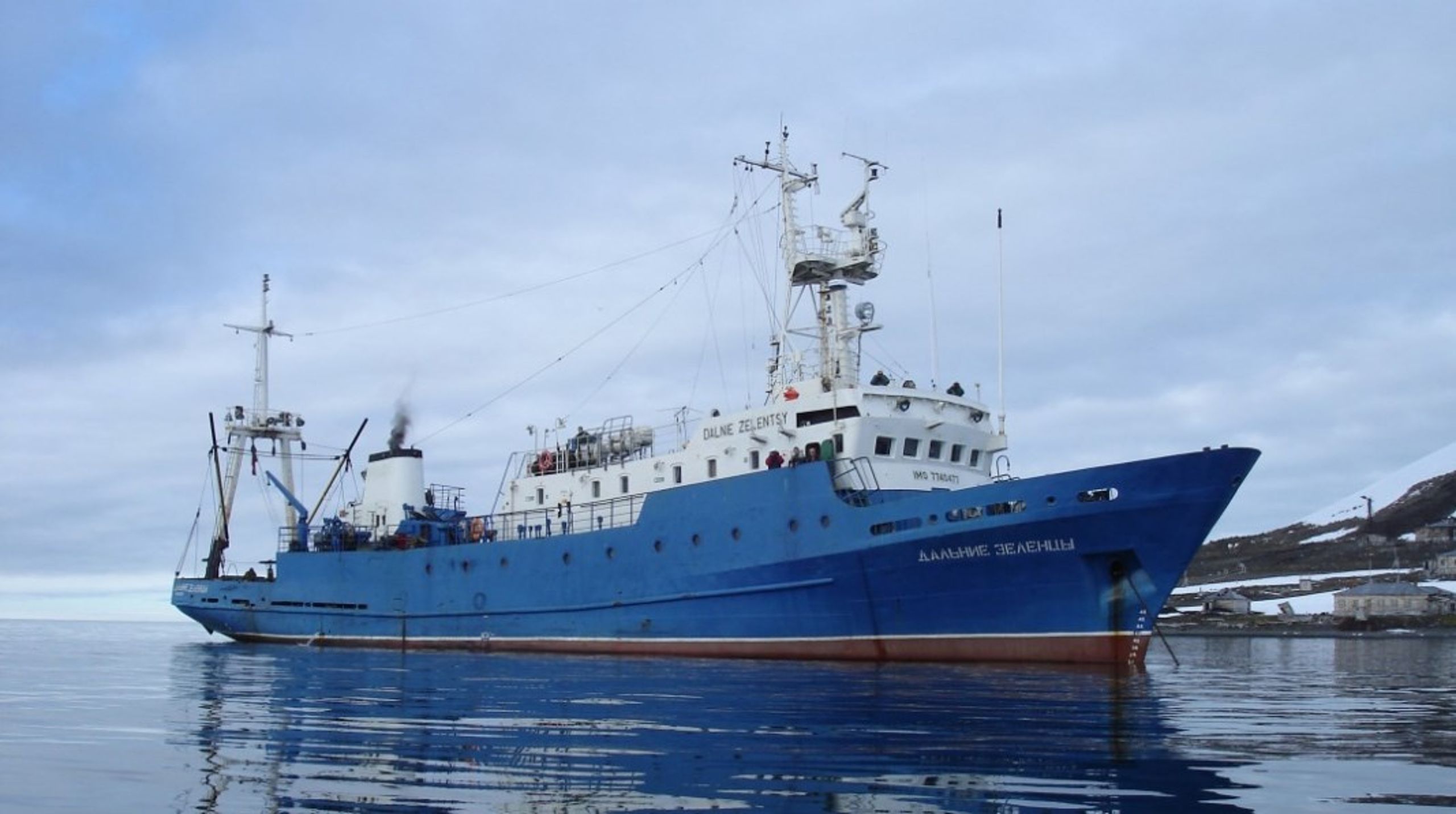Dette russiske skipet,&nbsp;«Dalnie Zelentsy», har fått tillatelse fra UD til å gjennomføre et forskningstokt frem til 30. april.