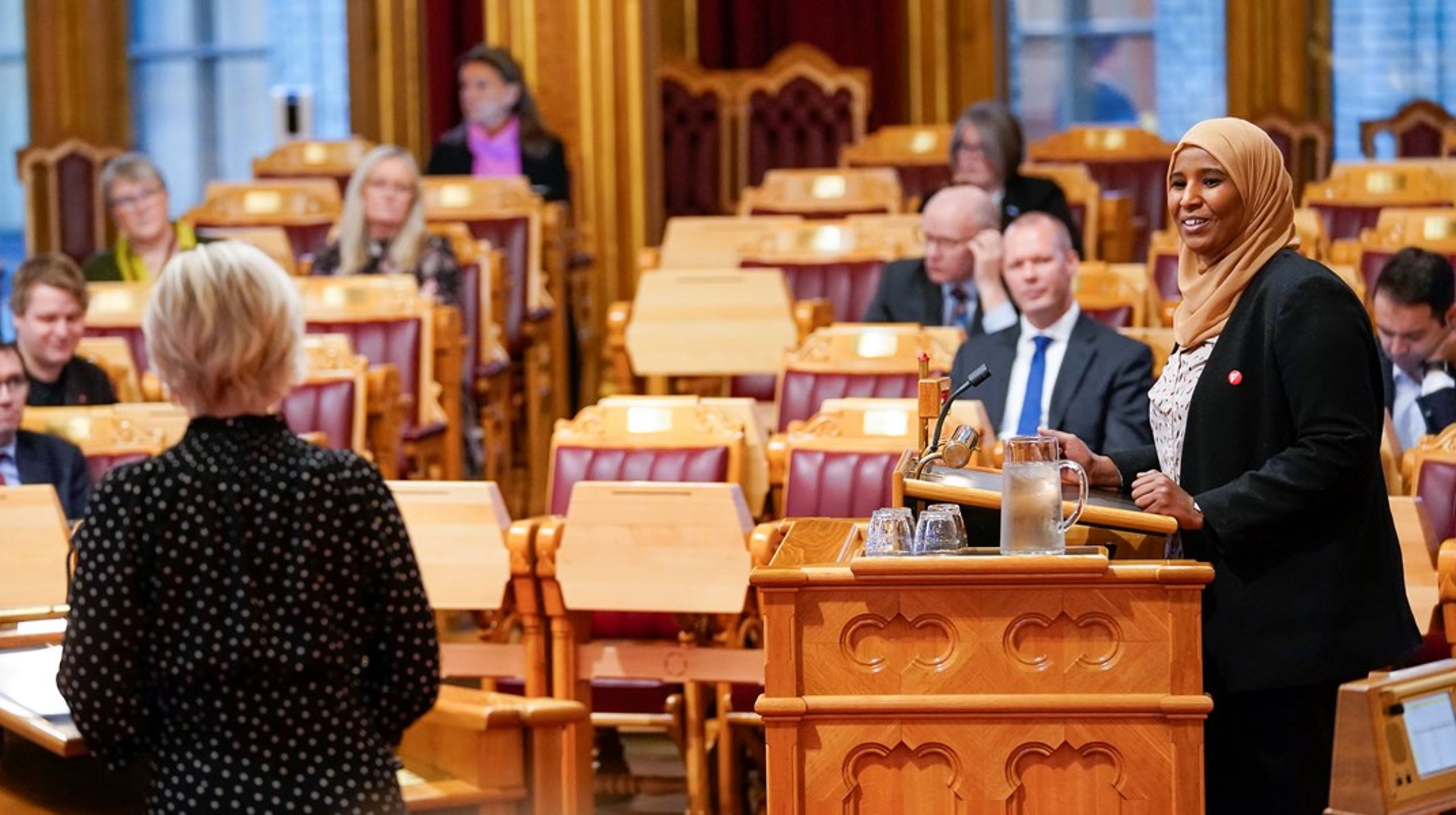 Marian Hussen og SV kommer til å foreslå å øke antall intensivplasser når helseberedskapsmeldingen behandles i Stortinget torsdag.