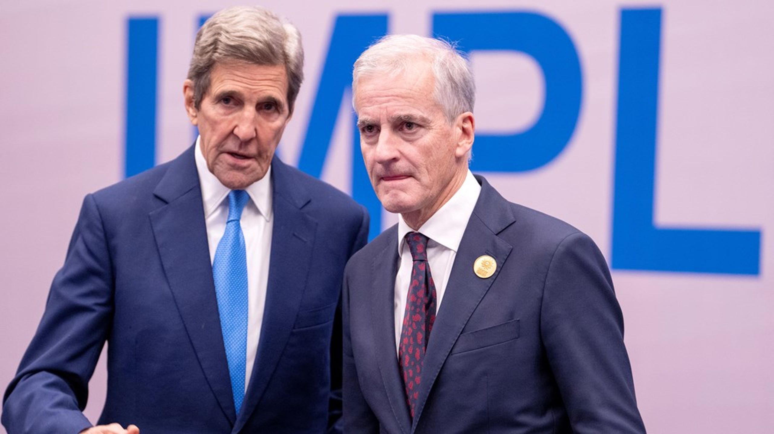 &nbsp;USAs klimautsending John Kerry og statsminister Jonas Gahr Støre møttes under klimatoppmøtet COP27 mandag. Kerry representerer en versting for klimafinansiering, mens Norge er blant de beste i klassen, ifølge en ny analyse.