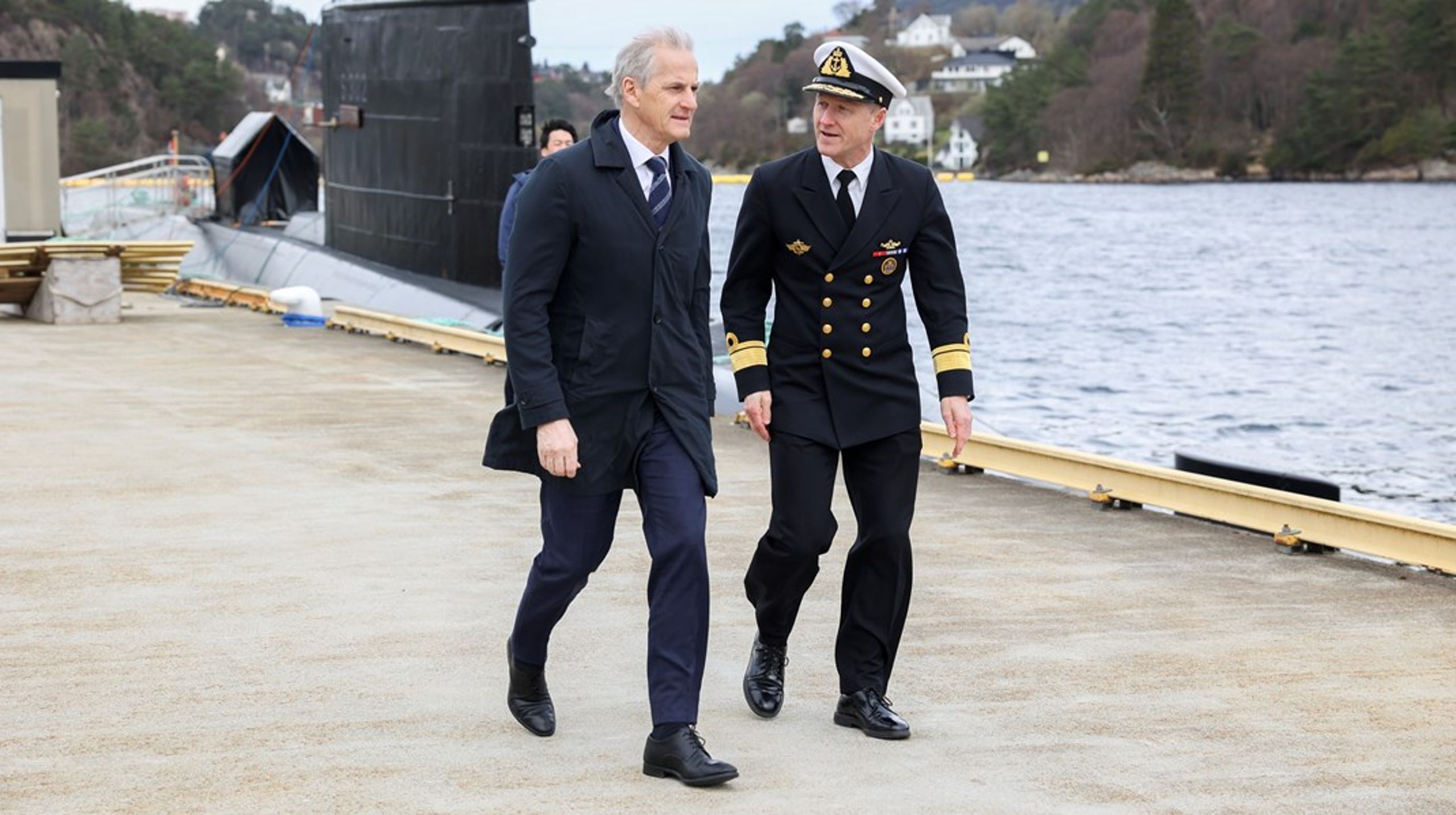 Nylig delte sjef Sjøforsvaret, kontreadmiral Oliver Berdal, noen velvalgte ord med statsministeren. Mandag gjør han det samme på Oslo Militære Samfund.