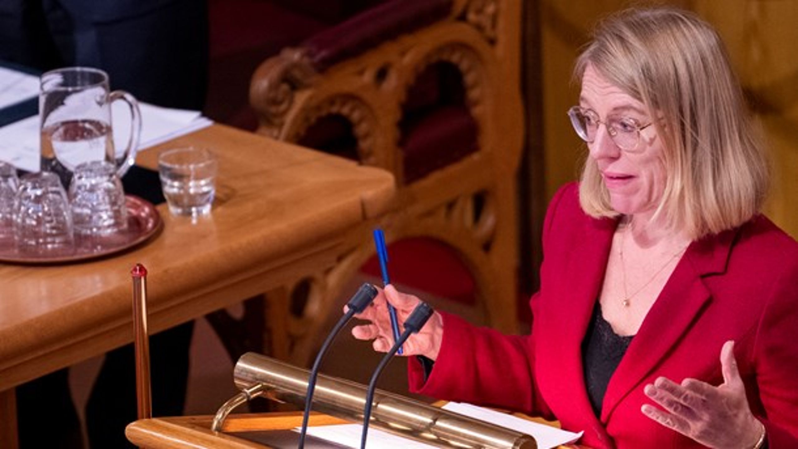 Utenriksminister Anniken Huitfeldt holdt en alvorstung redegjørelse om EU, krig og energikrise i Stortingssalen i dag.