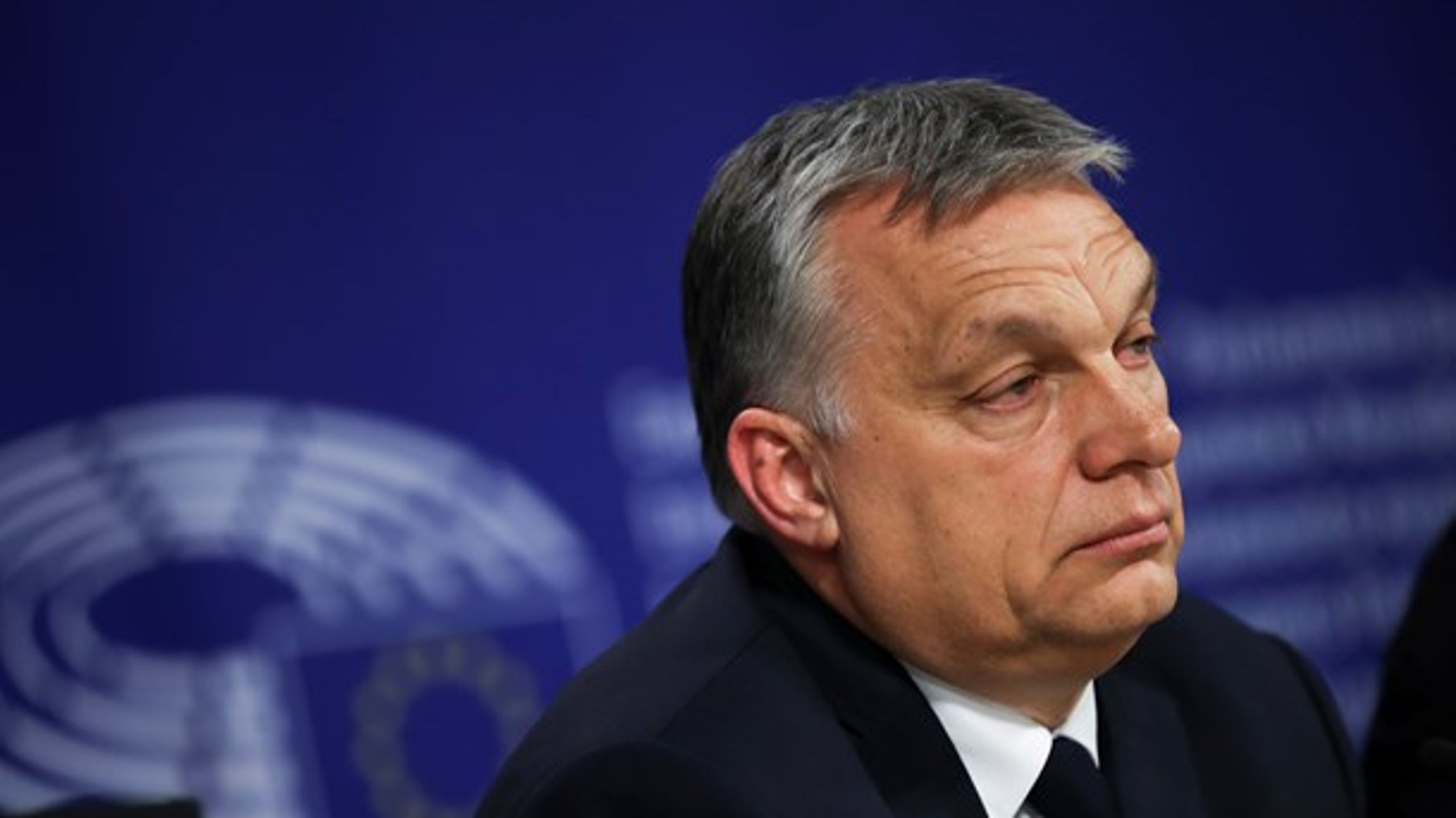 Viktor Orbán har i en årrekke vært på kollisjonskurs med Brussel. Først nå har det for alvor begynt å ramme den ungarske regjering økonomisk.&nbsp;