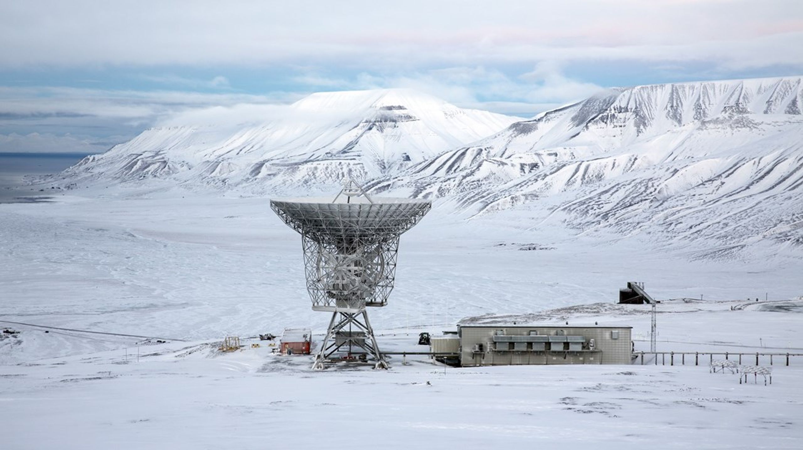 Forskning i Arktis kan være noe av det første vi kan samarbeide med Russland om igjen. Under den kalde krigen bidro USA, Kina, Russland og Canada til å myke opp de harde politiske frontene nettopp ved å samarbeide om forskning på permafrost, skriver Martin Breum.