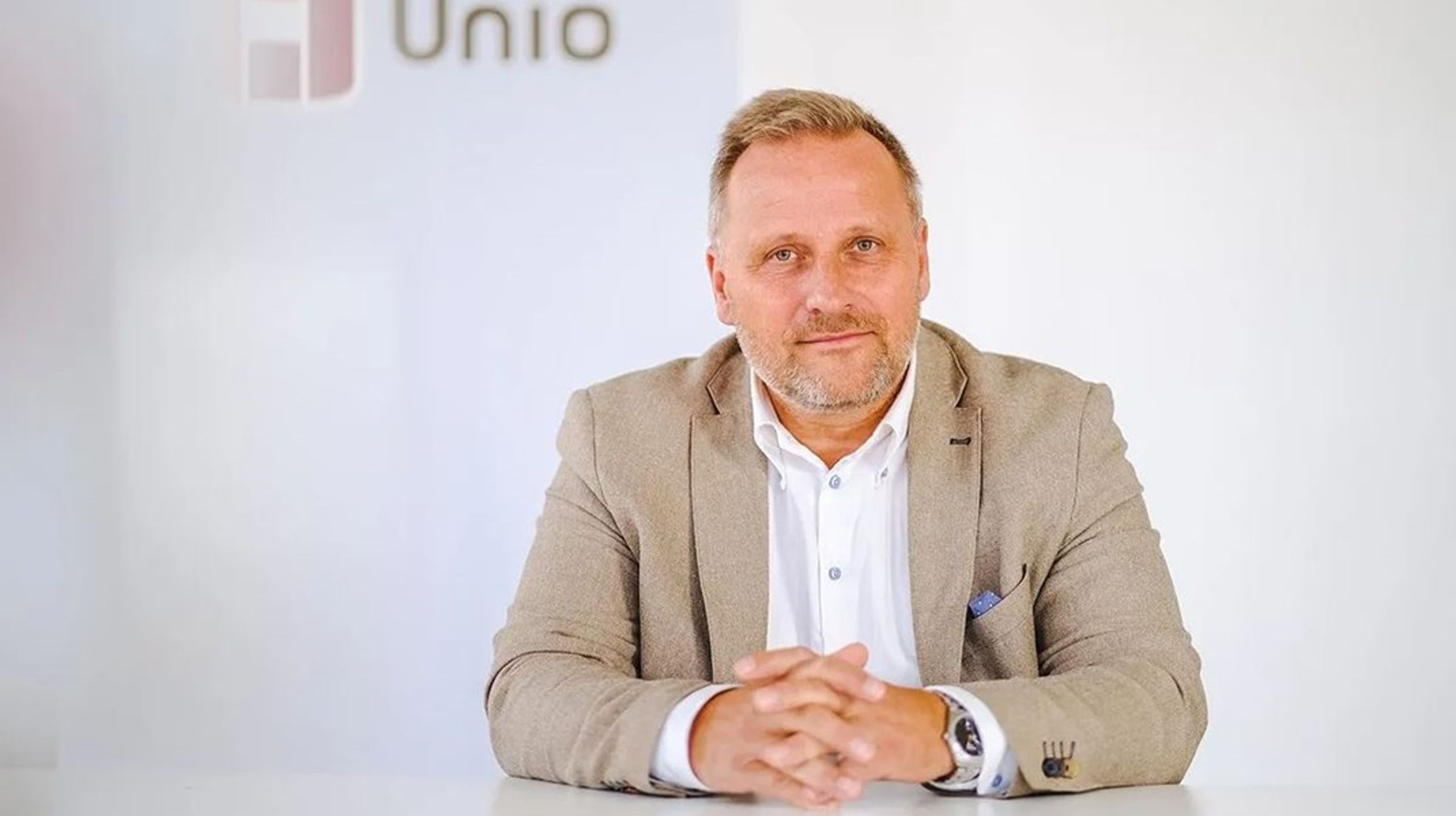 Forhandlingssjef i Unio Klemet Rønning-Aaby mener Roger Bjørnstad må ha hatt en dårlig dag på jobben da han ble intervjuet av Altinget om frontfagsmodellen.