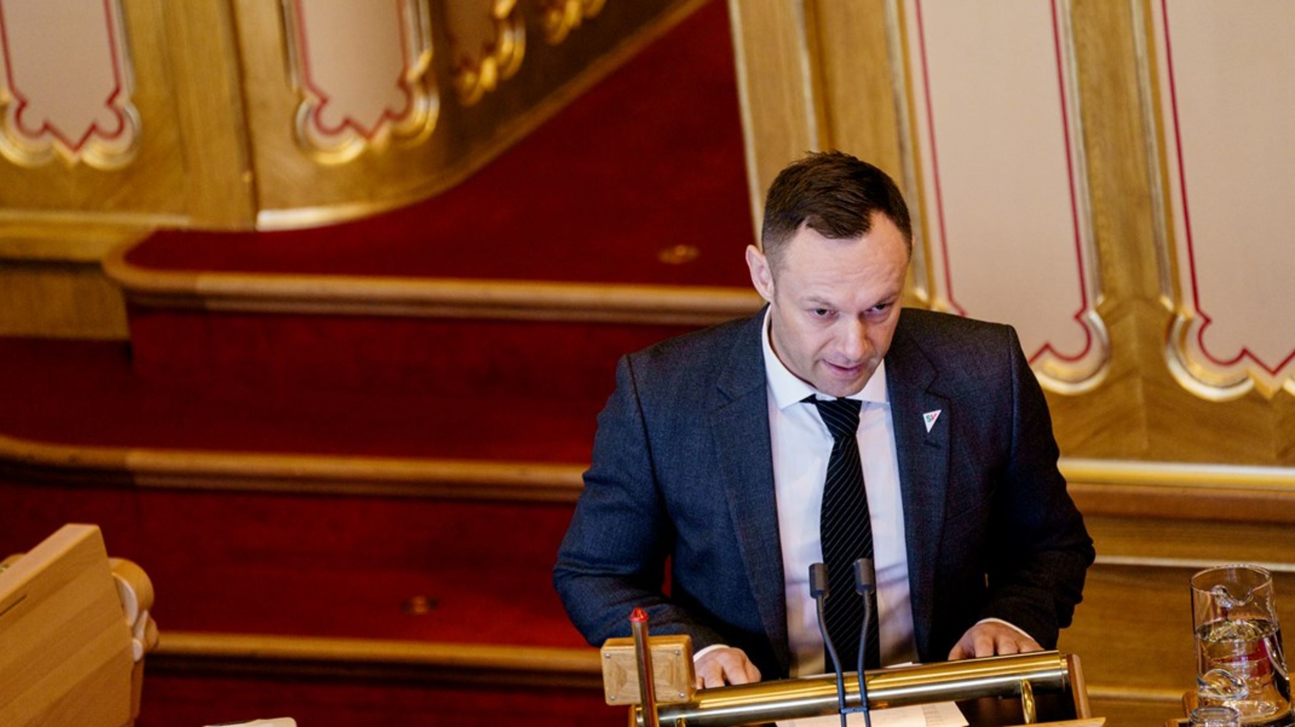Torgeir Knag Fylkesnes (SV) var den første som brukte ordet «dyrtid» fra Stortingets talerstol i 2022.&nbsp;
