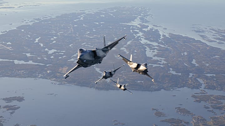 Riksrevisjonen med sterk kritikk til Forsvarsdepartementet om F-35: – Et klassisk tilfelle av at det er gjort for lite for sent